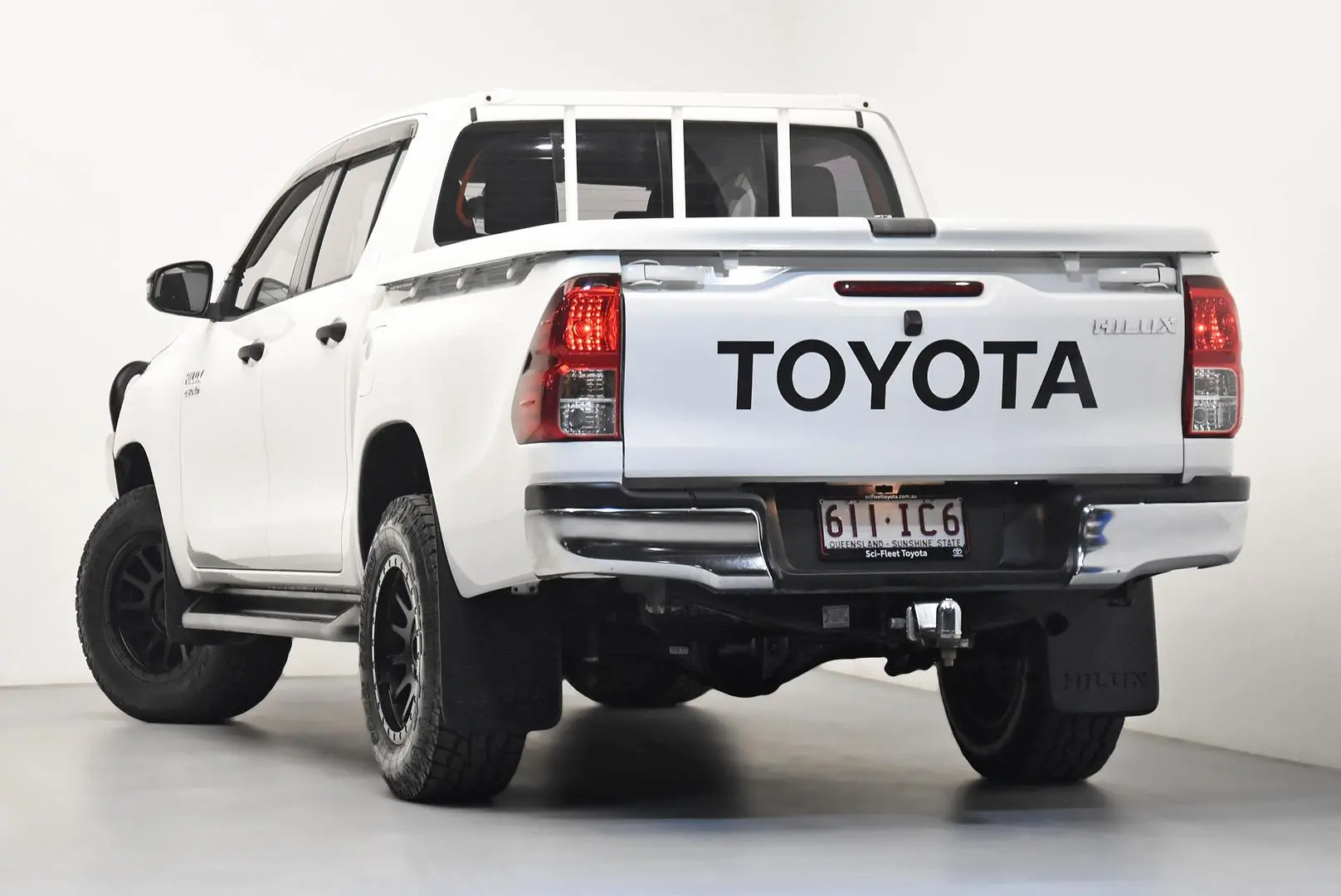 2018 Toyota Hilux Gallery Image 5