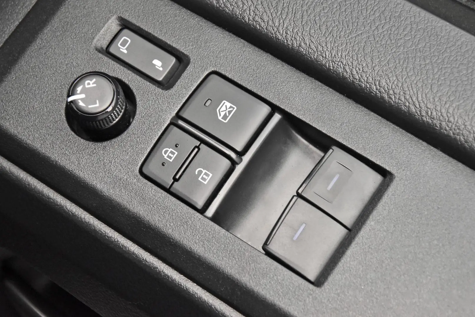 2024 Toyota Hiace Gallery Image 9