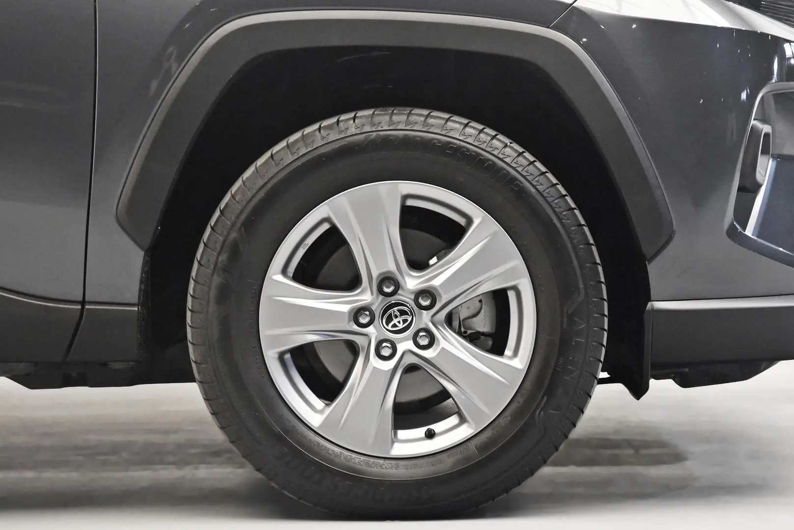 2025 Toyota RAV4 Gallery Image 23