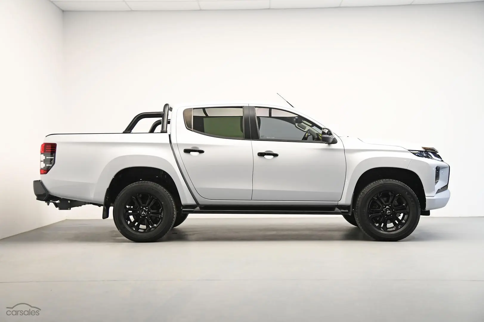 2021 Mitsubishi Triton Image 3