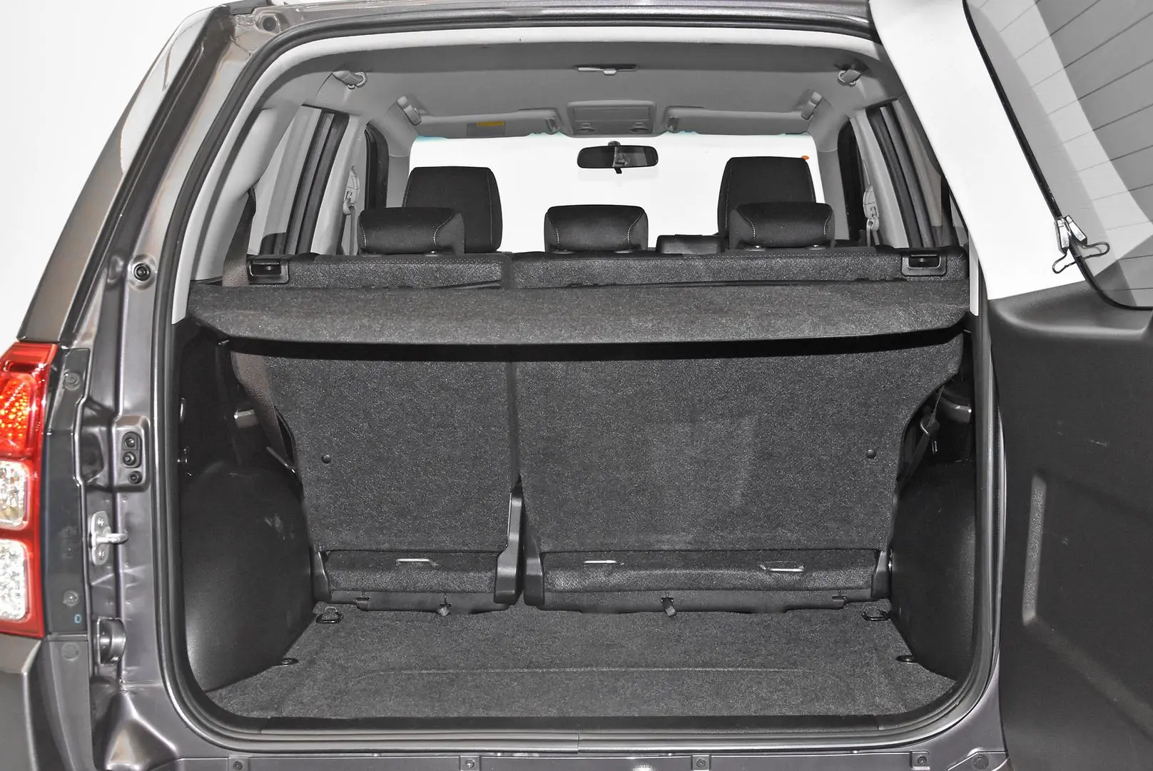 2017 Suzuki Grand Vitara Gallery Image 19