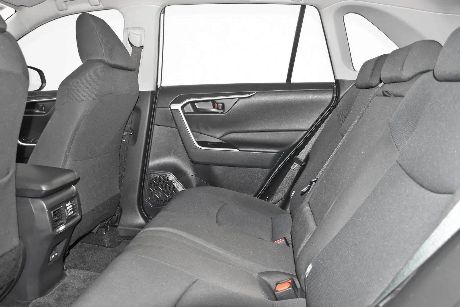 2024 Toyota RAV4 Gallery Image 18