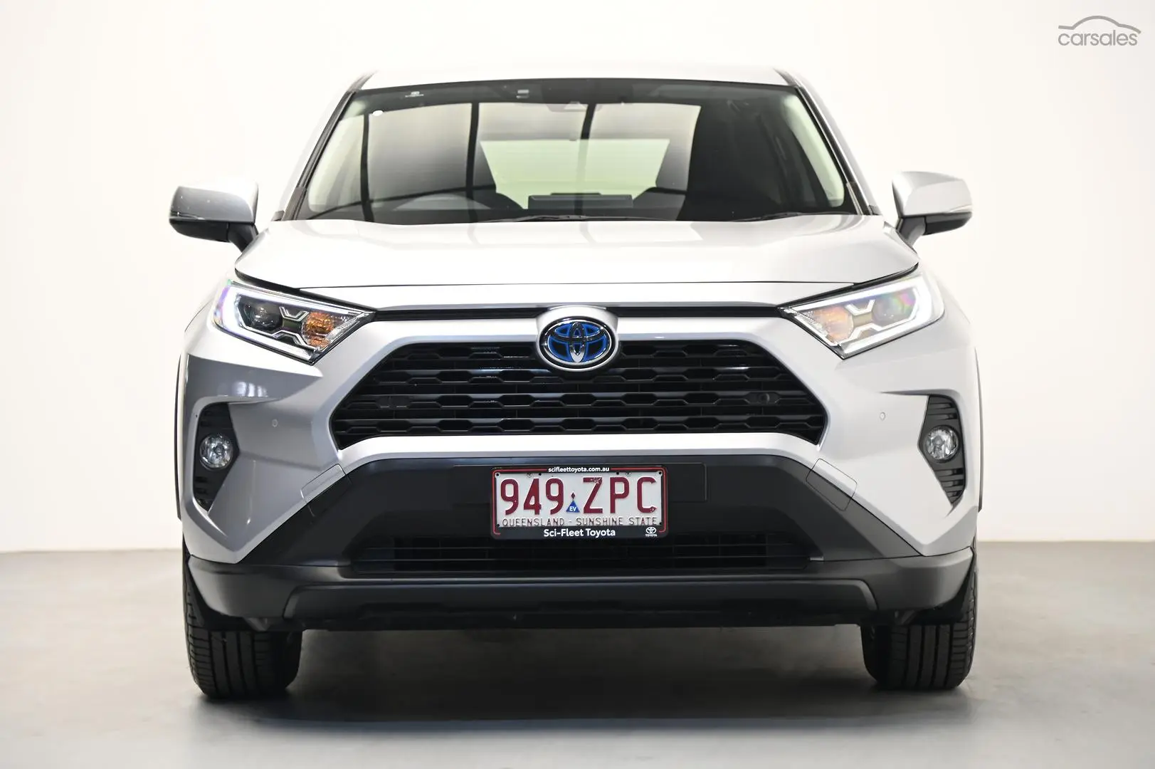 2020 Toyota RAV4 Image 2