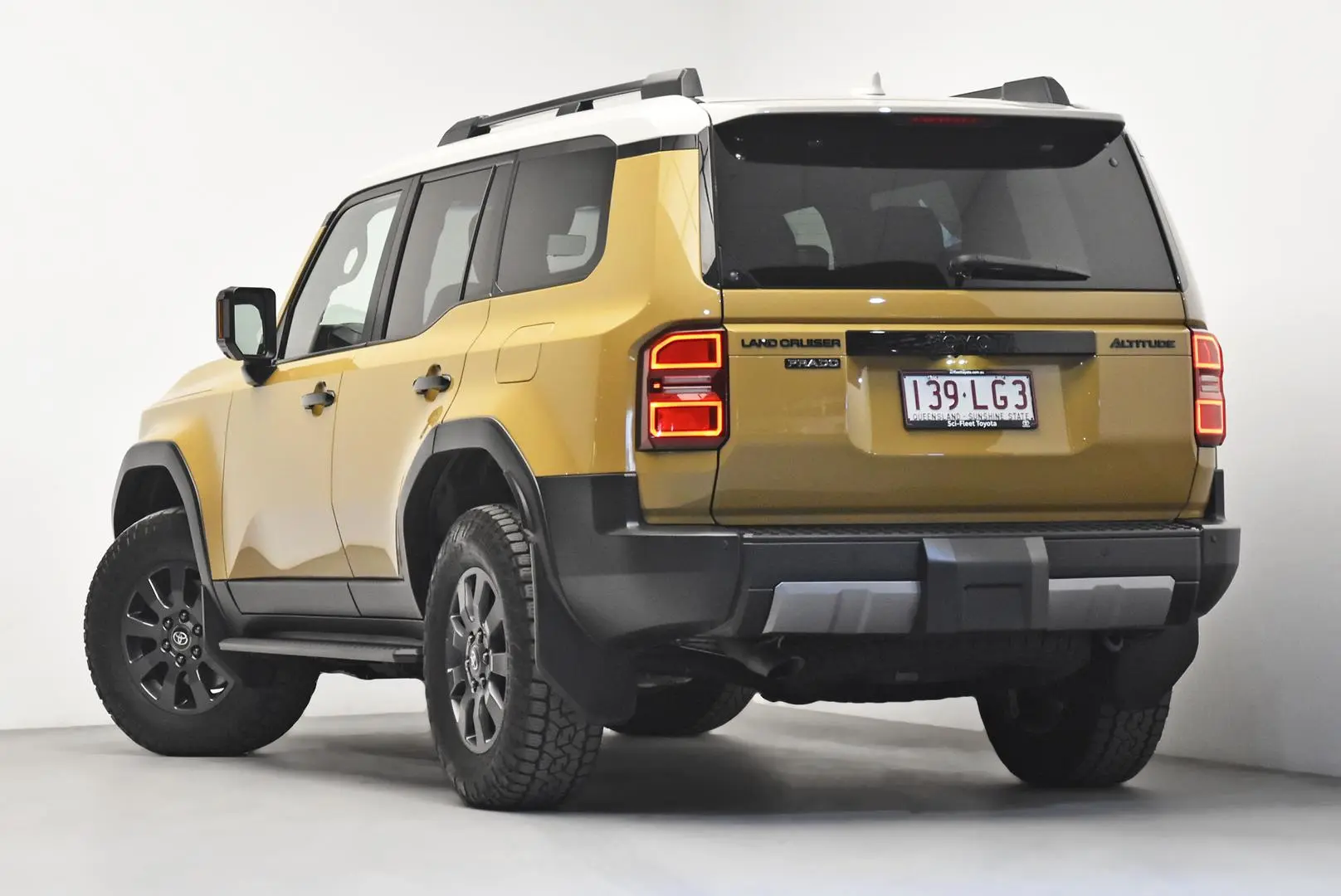 2024 Toyota Landcruiser Prado Gallery Image 5