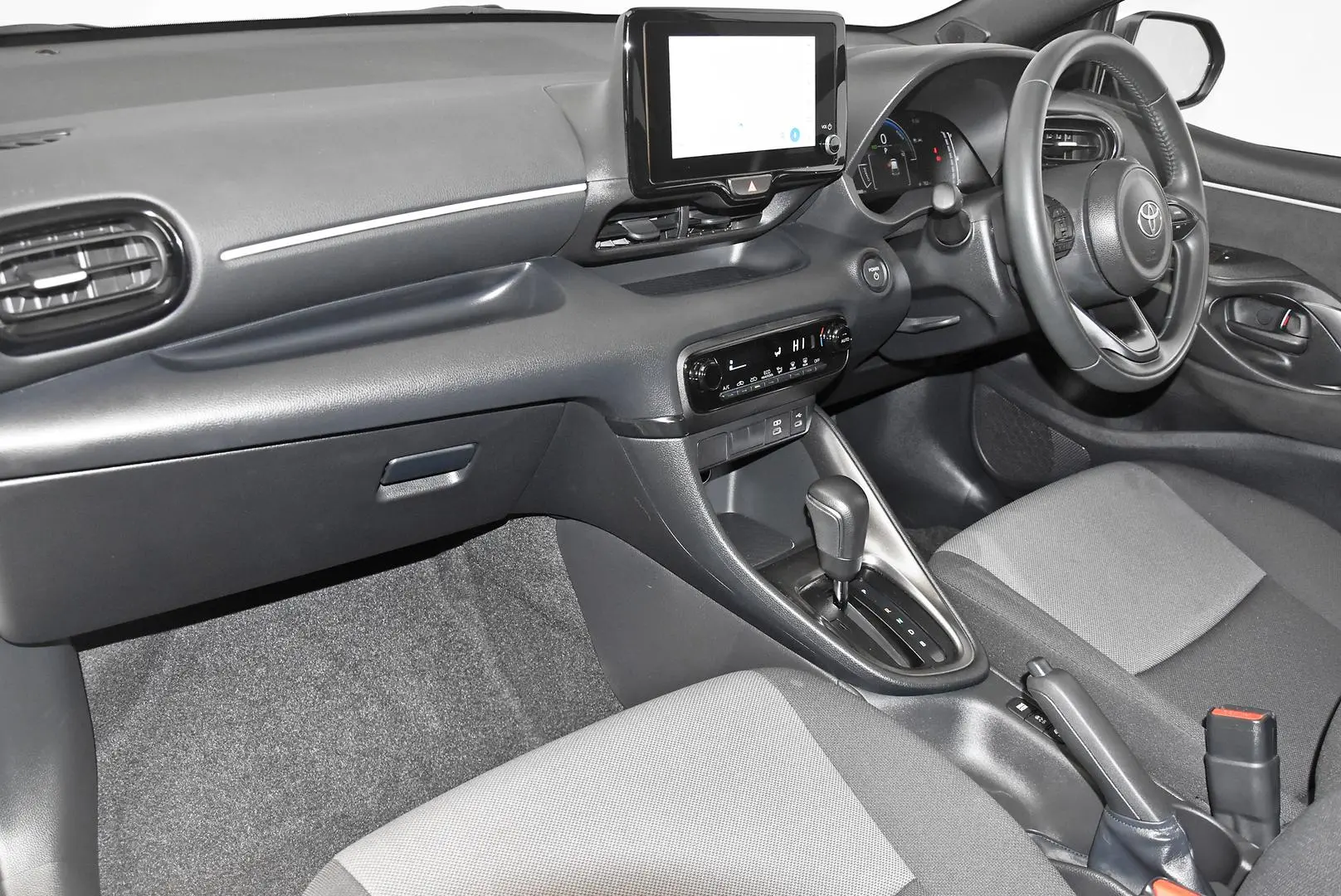 2024 Toyota Yaris Gallery Image 17