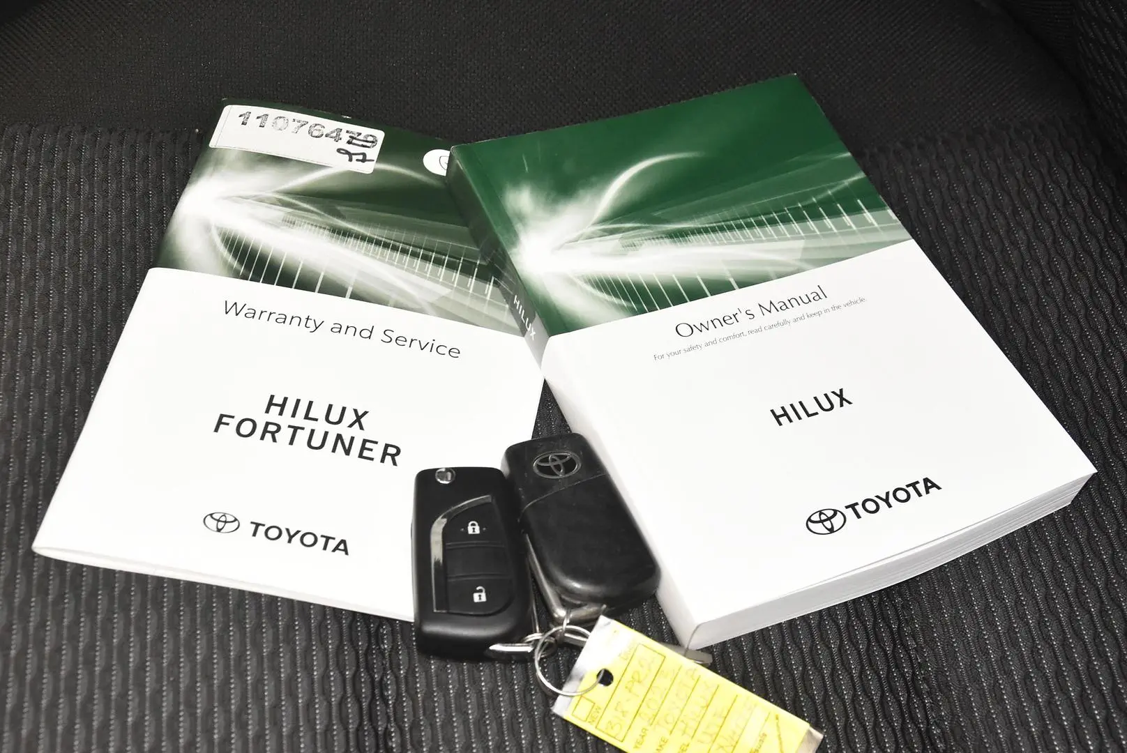 2023 Toyota Hilux Gallery Image 17