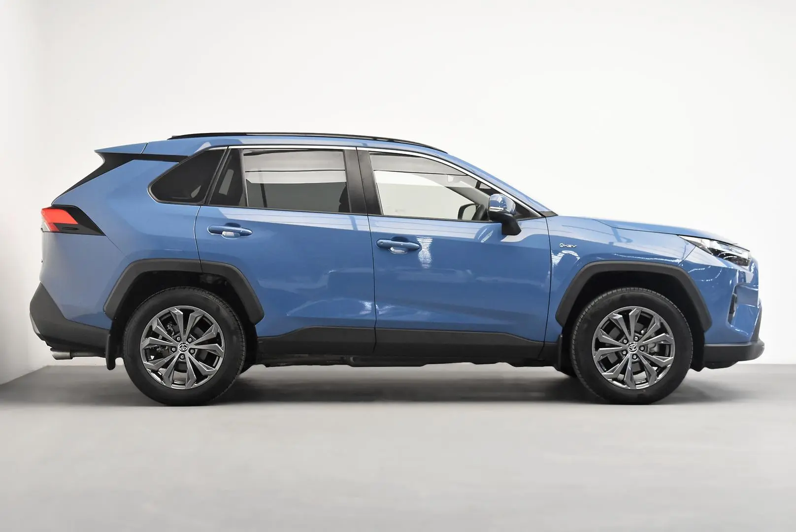 2024 Toyota RAV4 Gallery Image 3