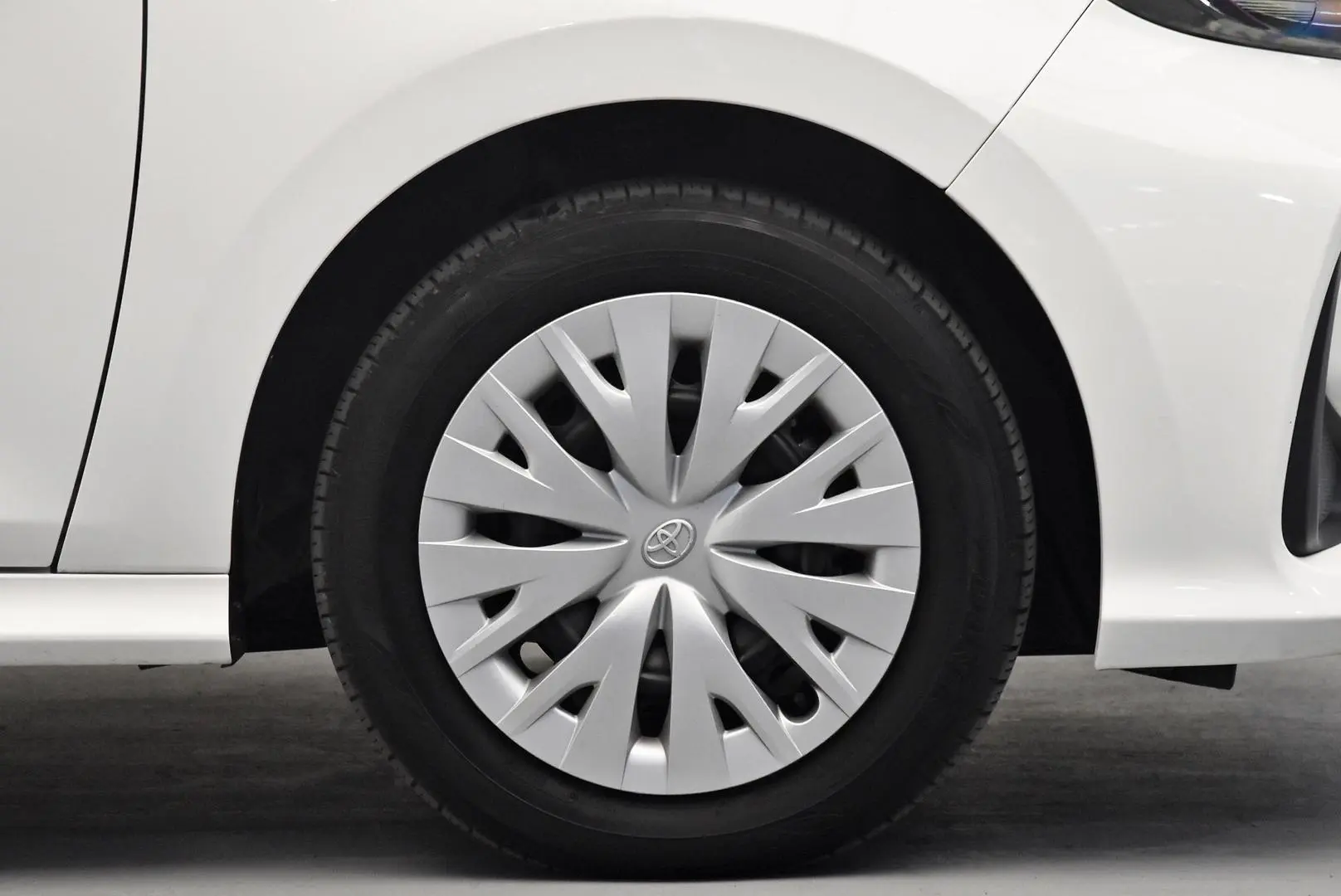 2022 Toyota Yaris Gallery Image 22