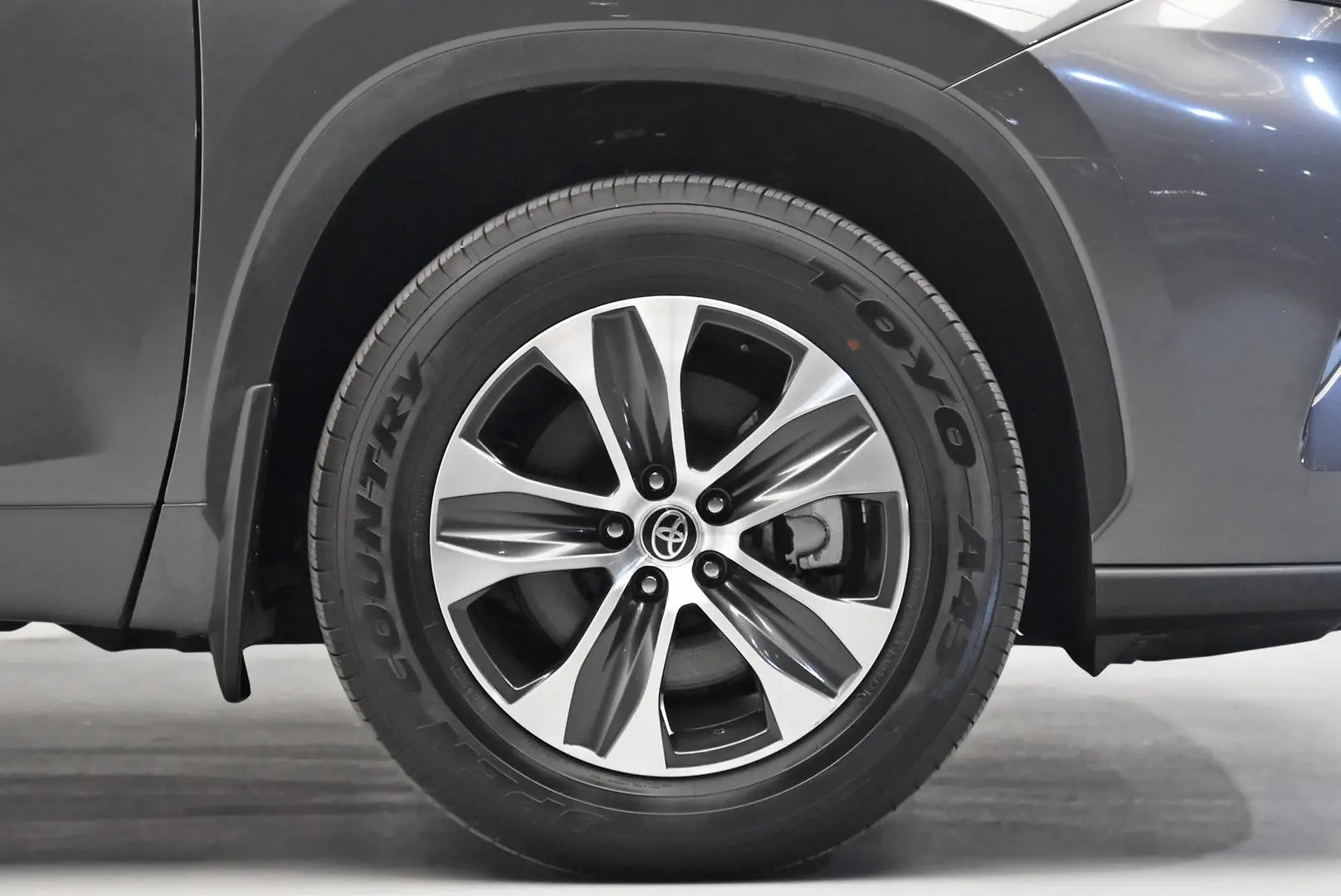 2021 Toyota Kluger Gallery Image 25