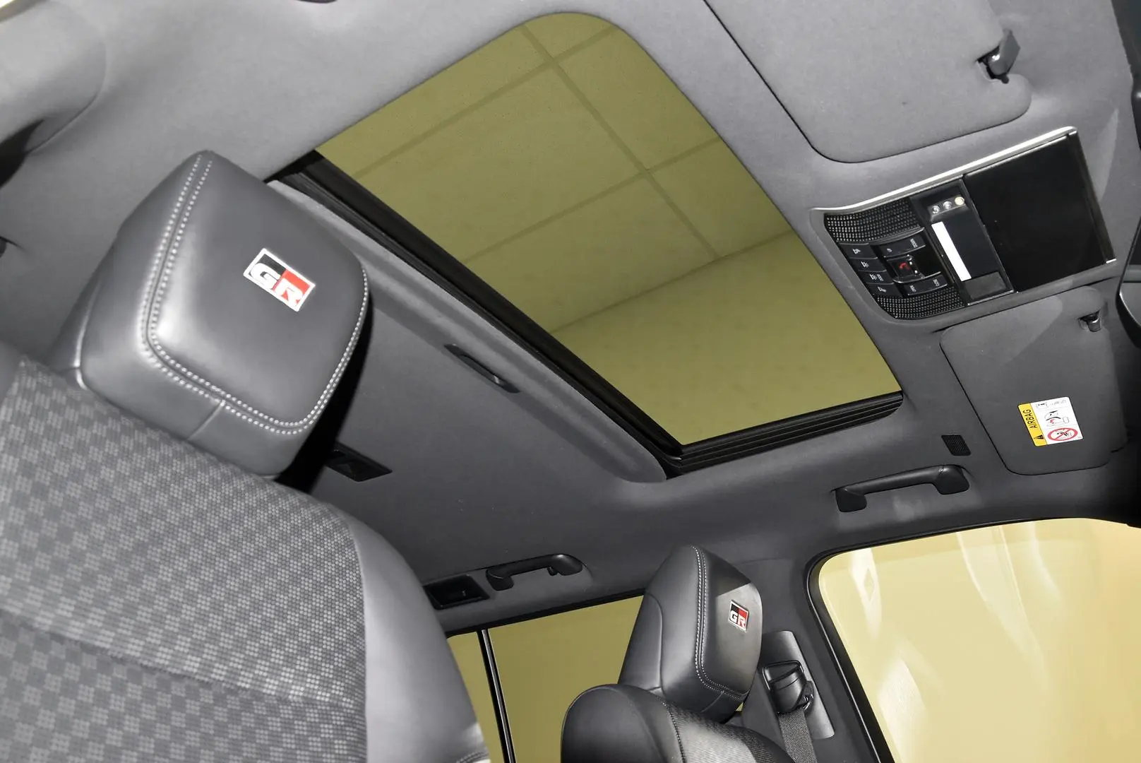 2022 Toyota Landcruiser Gallery Image 19