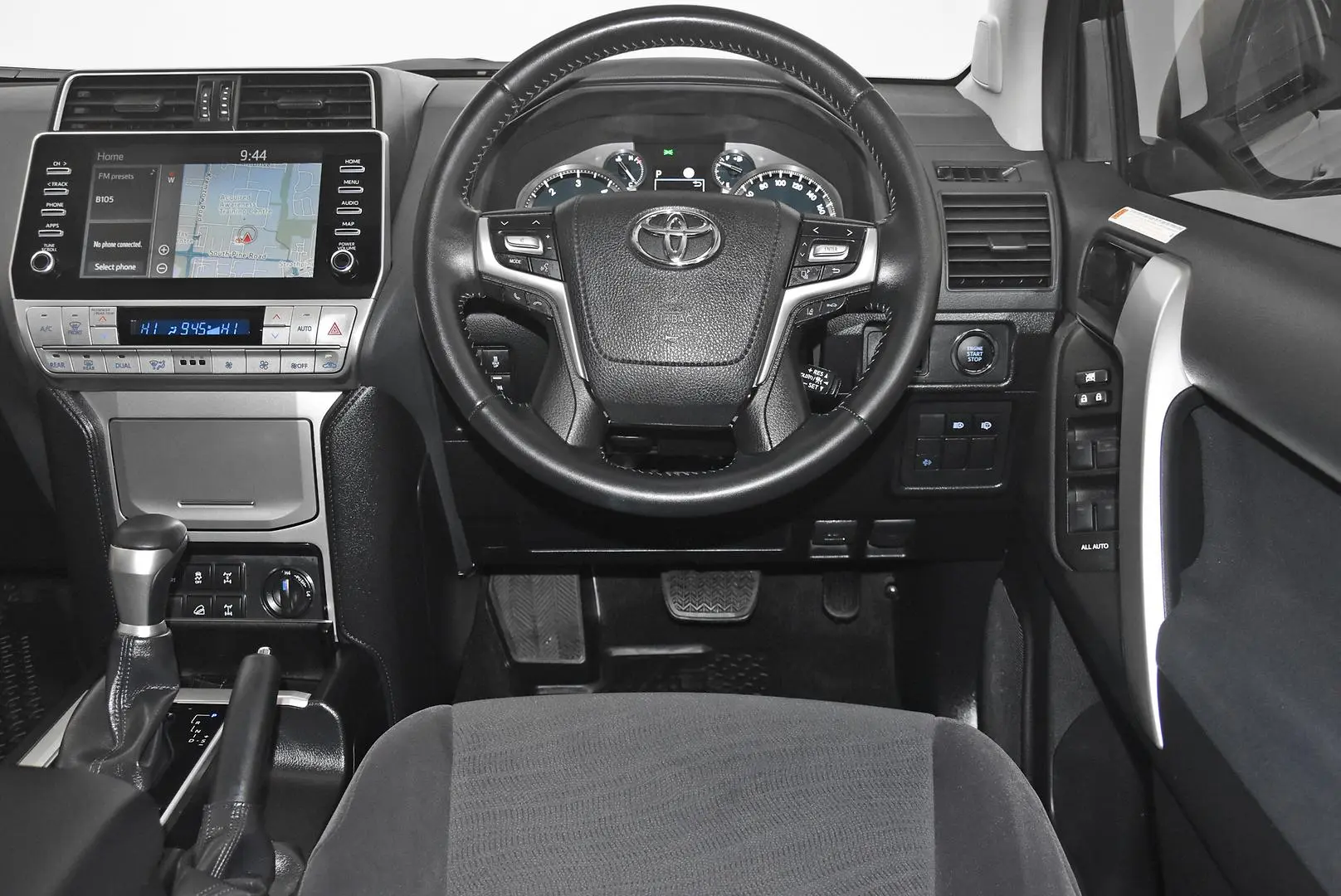 2022 Toyota Landcruiser Prado Gallery Image 13