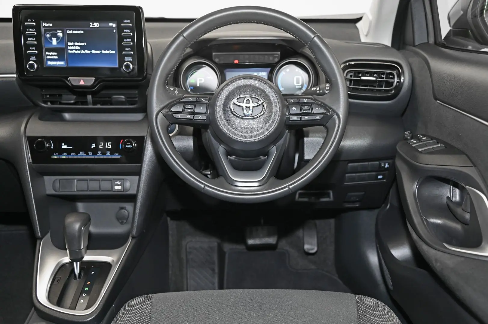 2023 Toyota Yaris Cross Image 15