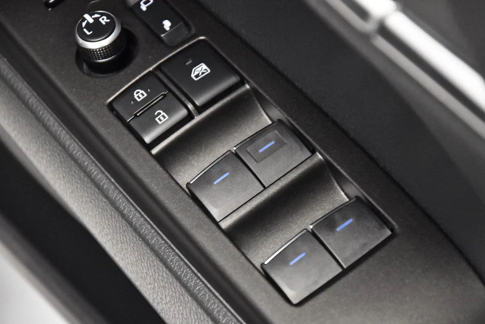 2024 Toyota Camry Gallery Image 9