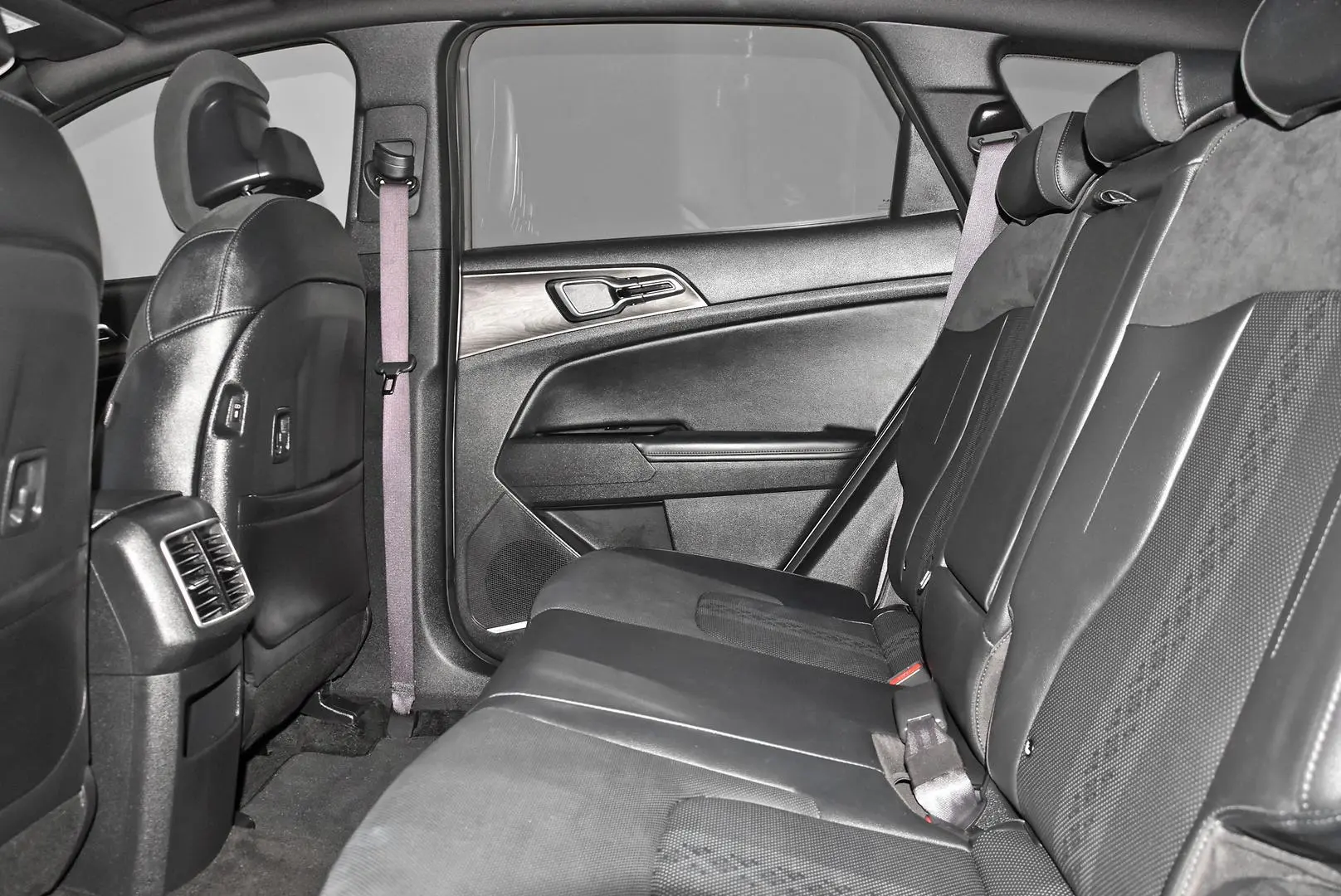 2022 Kia Sportage Gallery Image 18