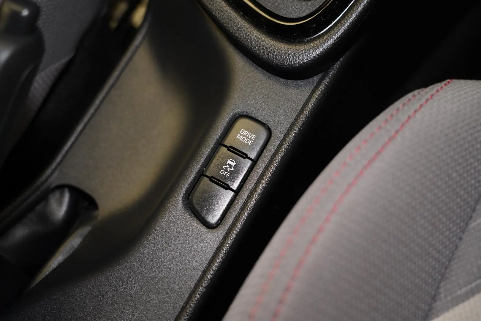 2023 Toyota Yaris Gallery Image 15