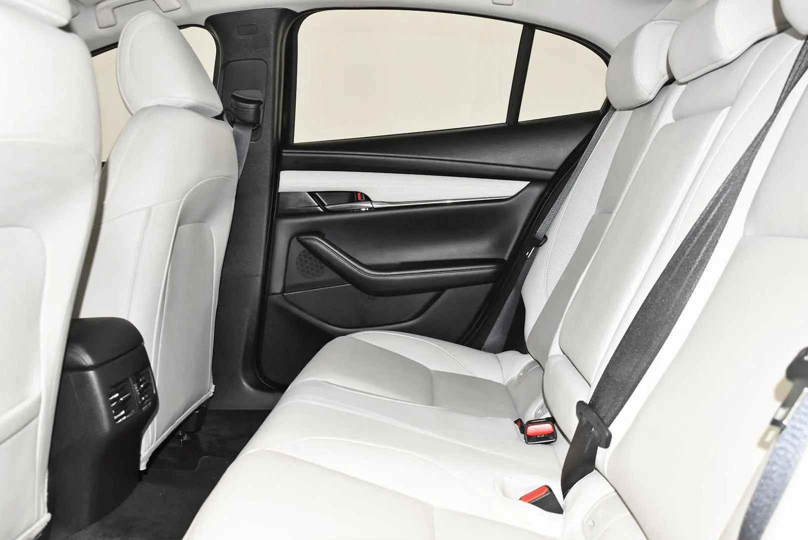 2021 Mazda 3 Gallery Image 18