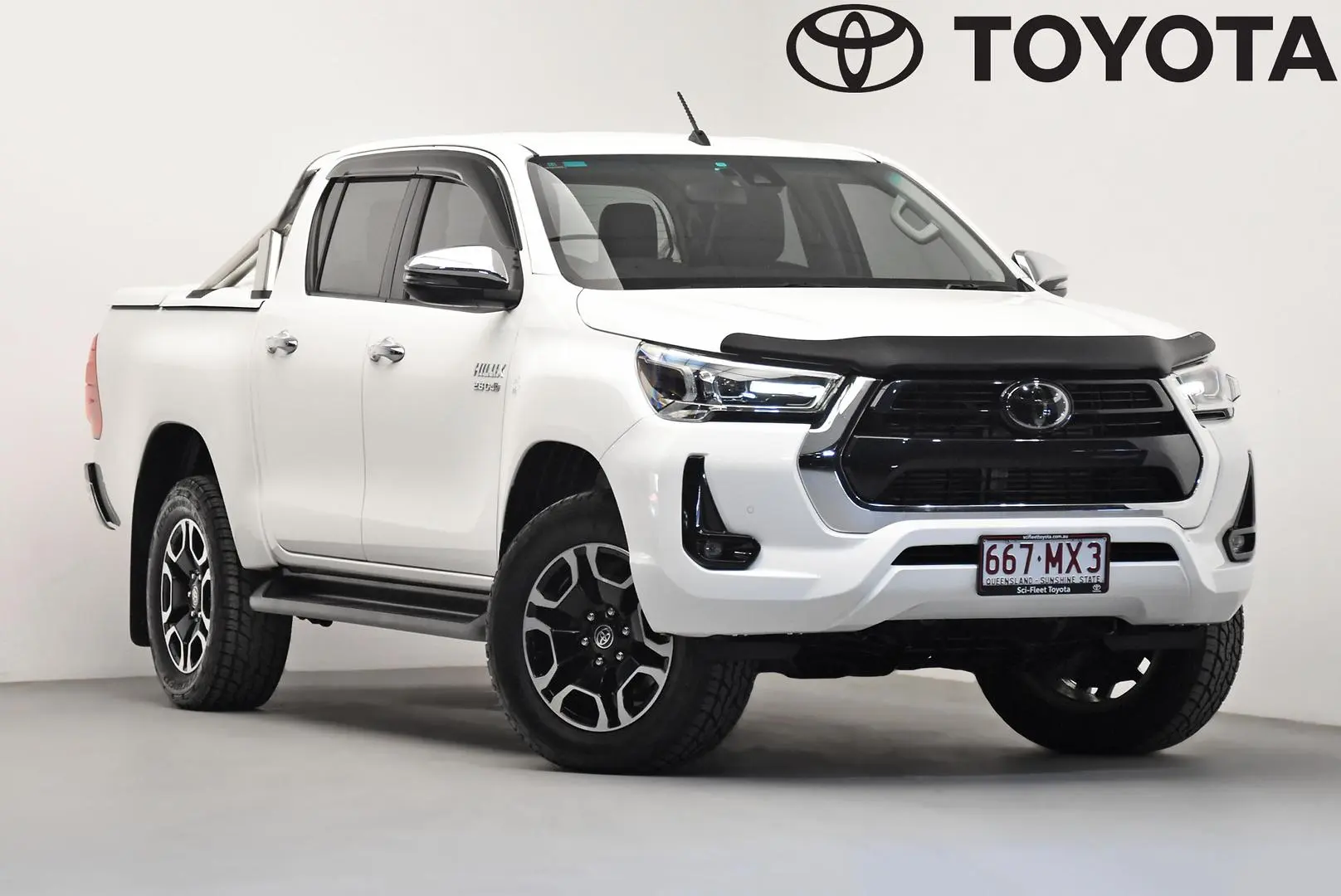 2020 Toyota Hilux Gallery Image 1