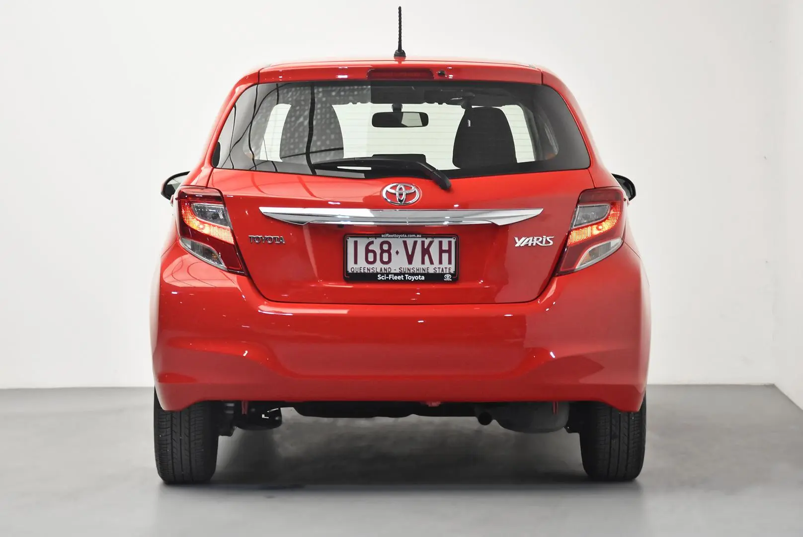 2015 Toyota Yaris Gallery Image 6