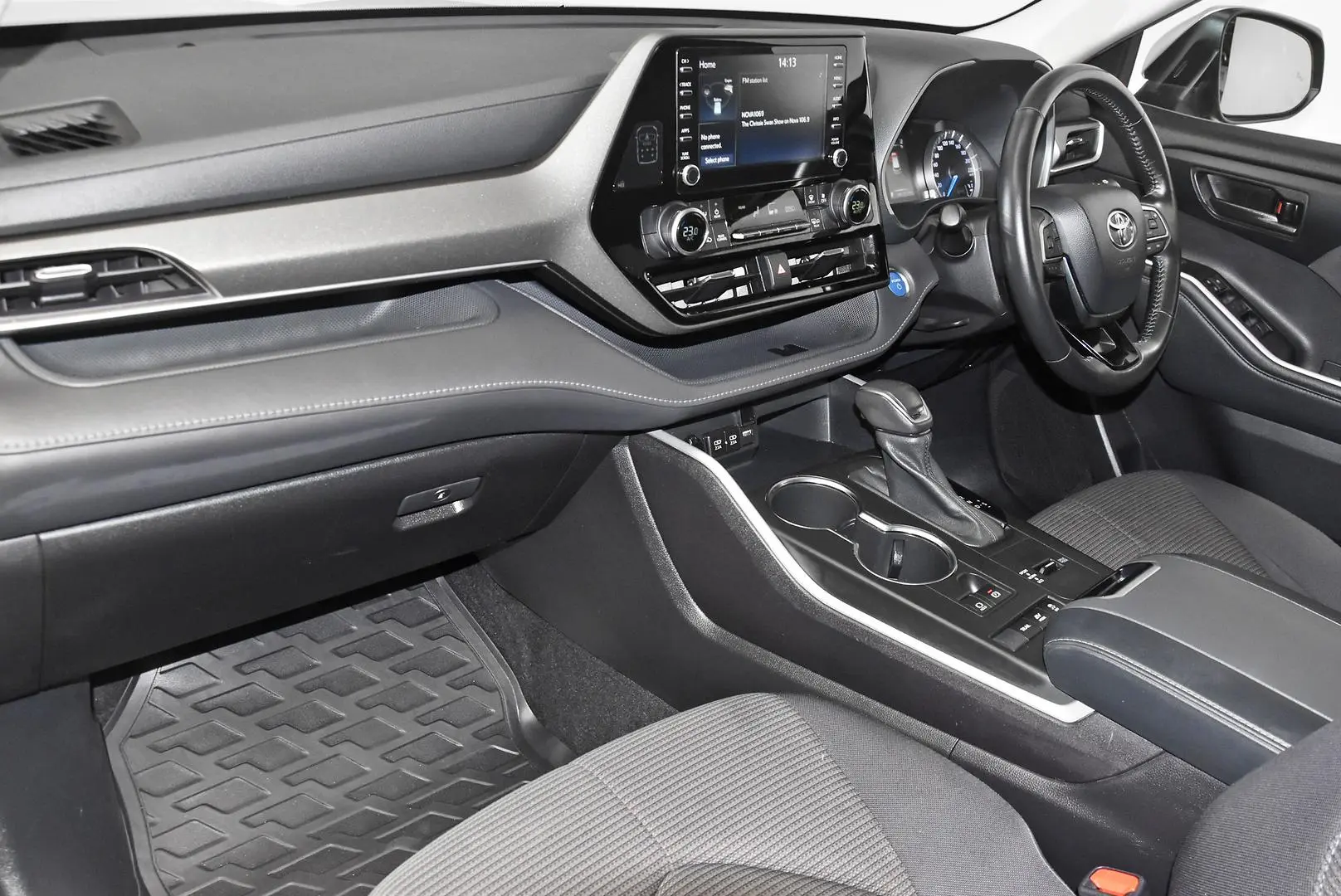 2021 Toyota Kluger Gallery Image 17