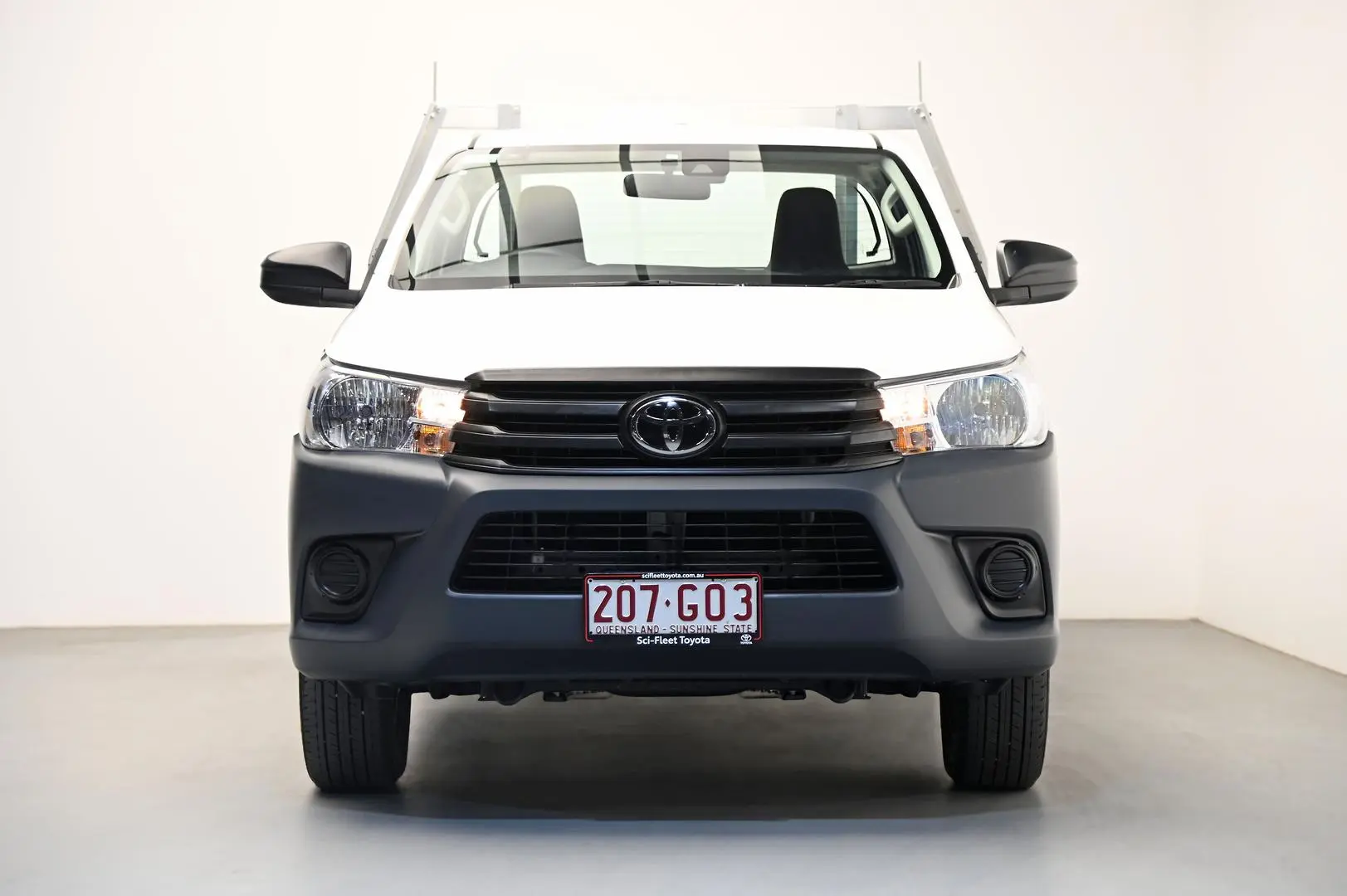 2023 Toyota Hilux Image 2