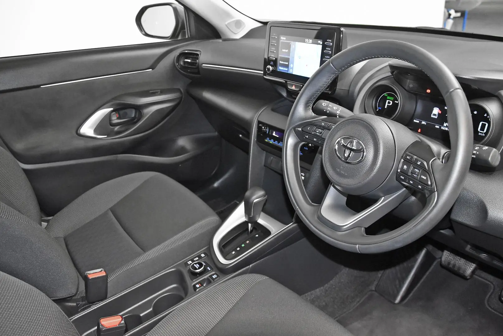 2022 Toyota Yaris Cross Gallery Image 9