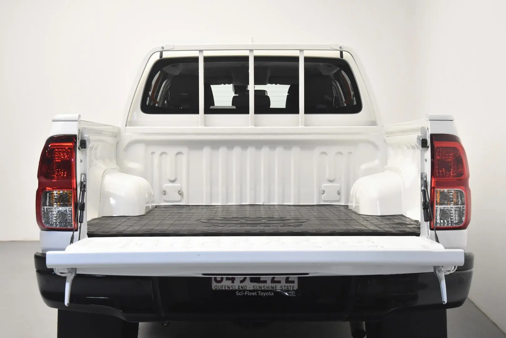 2025 Toyota Hilux Gallery Image 20