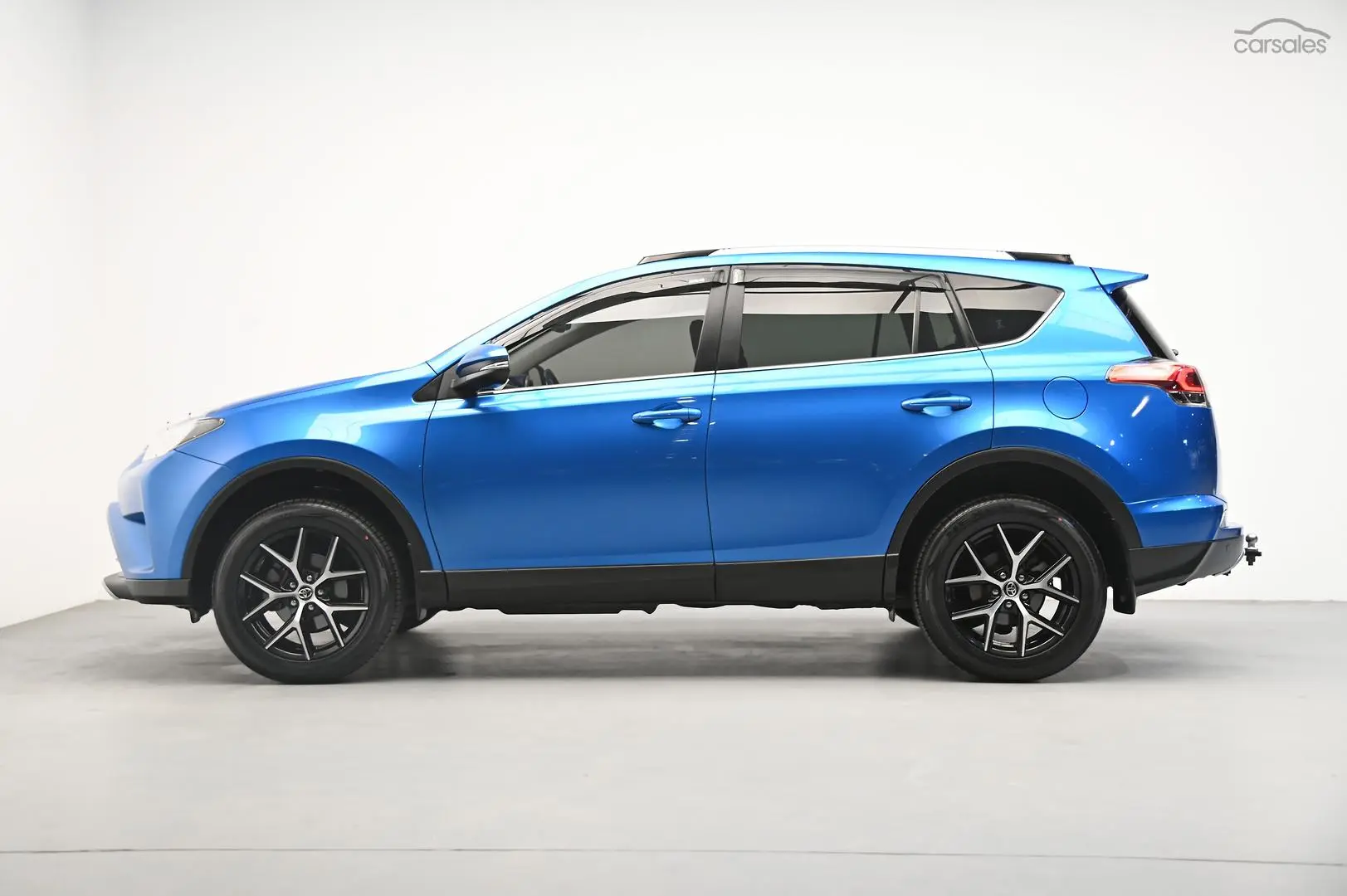 2015 Toyota RAV4 Image 4