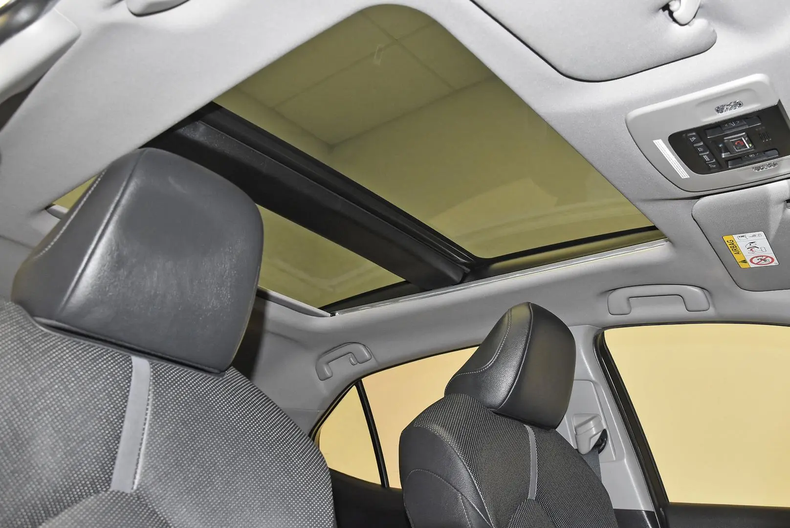 2021 Toyota Camry Gallery Image 19