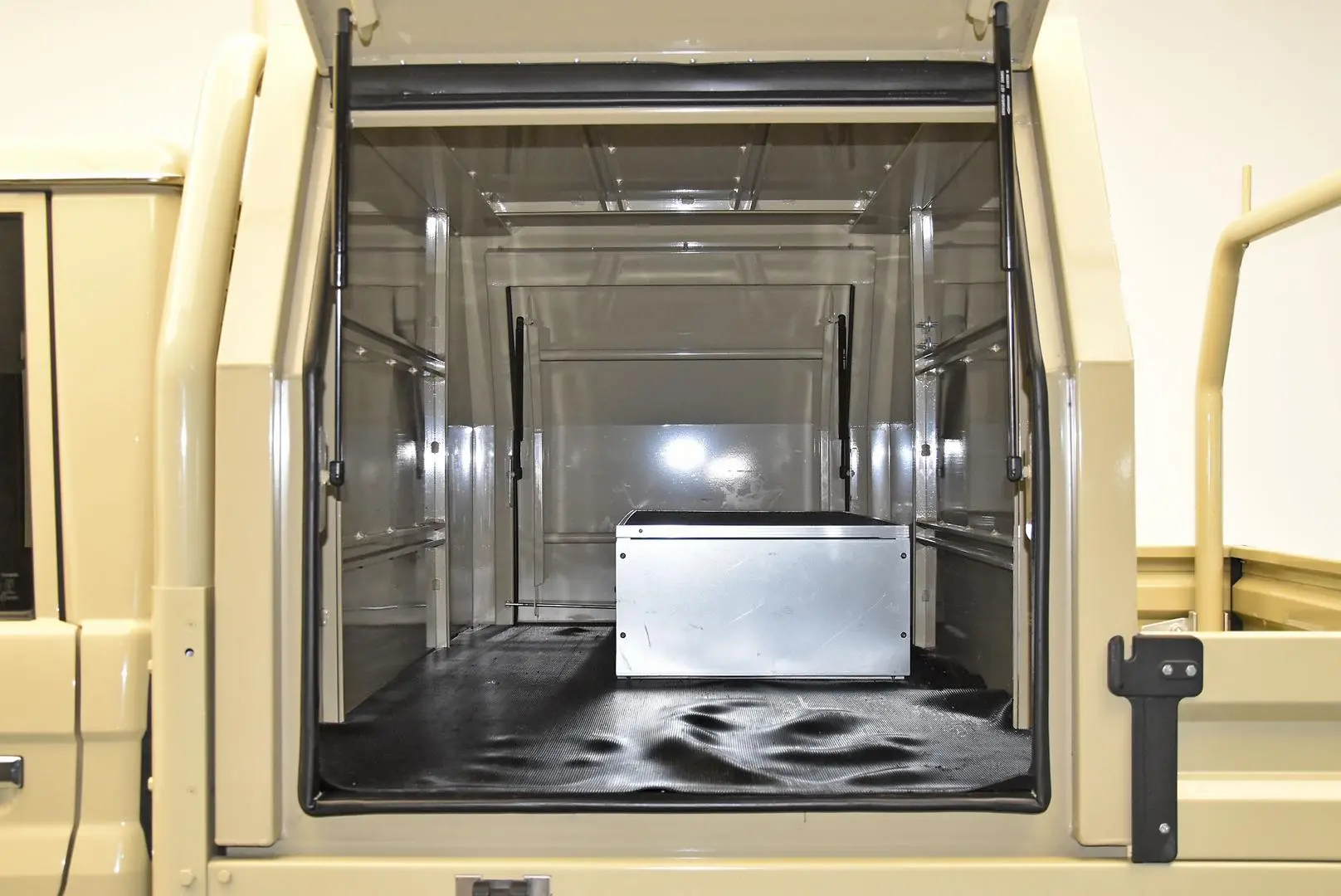 2022 Toyota Landcruiser Gallery Image 22