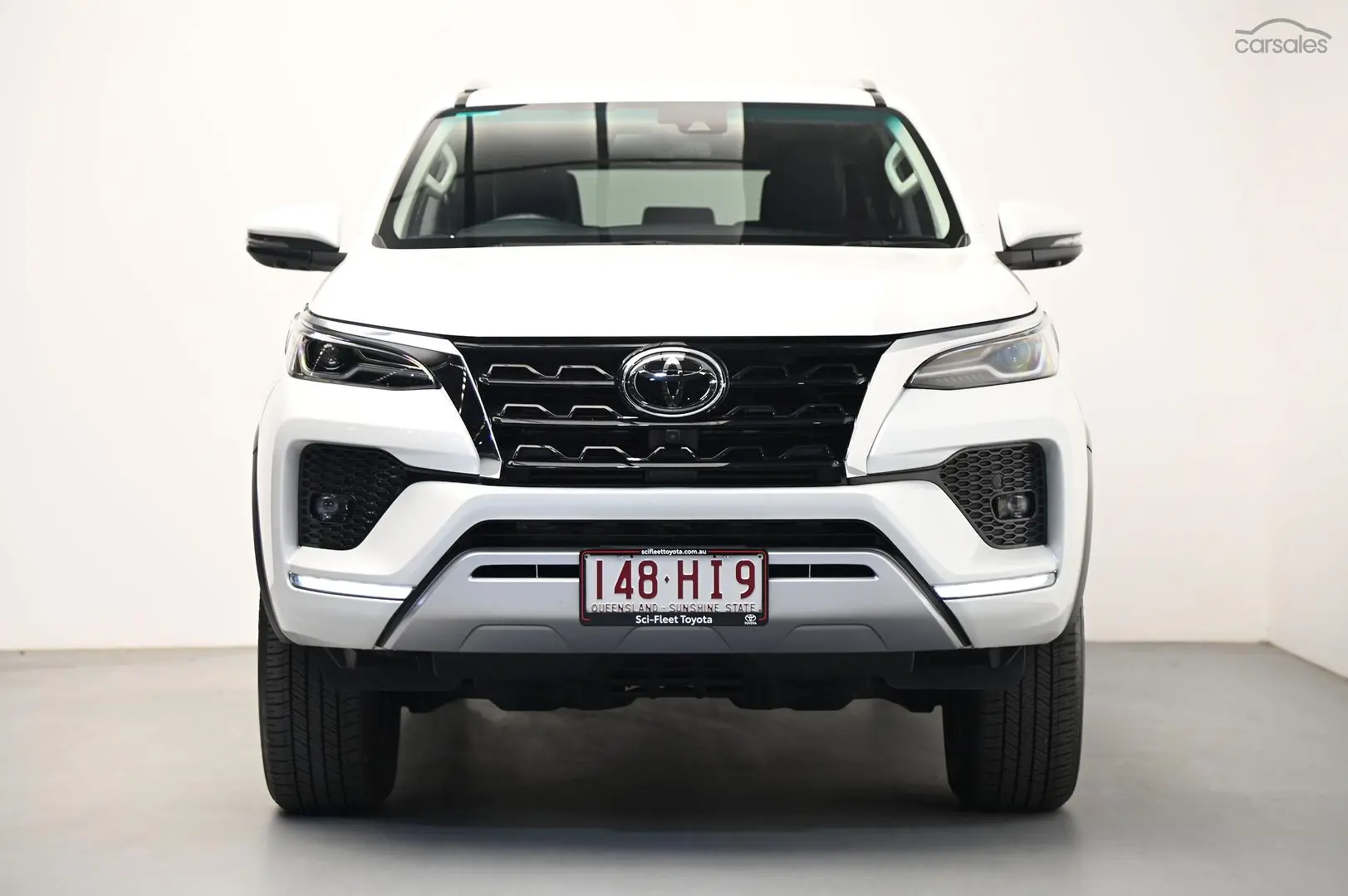 2023 Toyota Fortuner Image 2