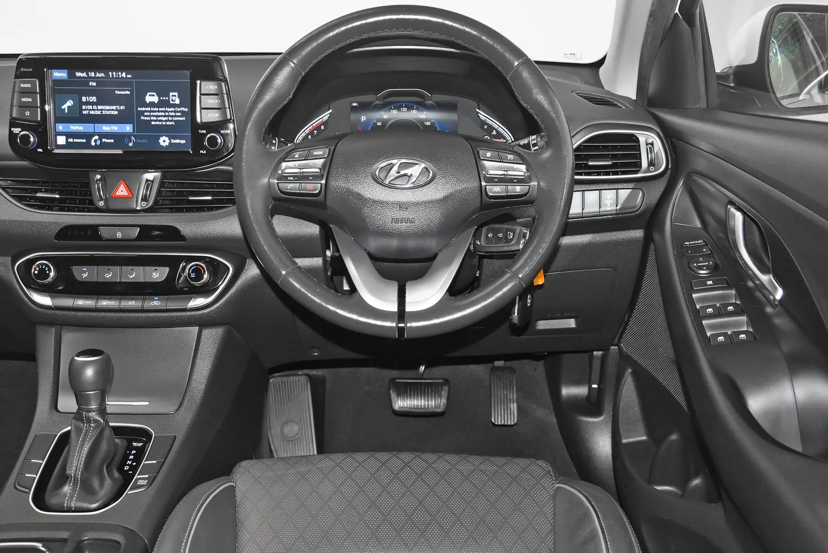 2022 Hyundai i30 Gallery Image 13