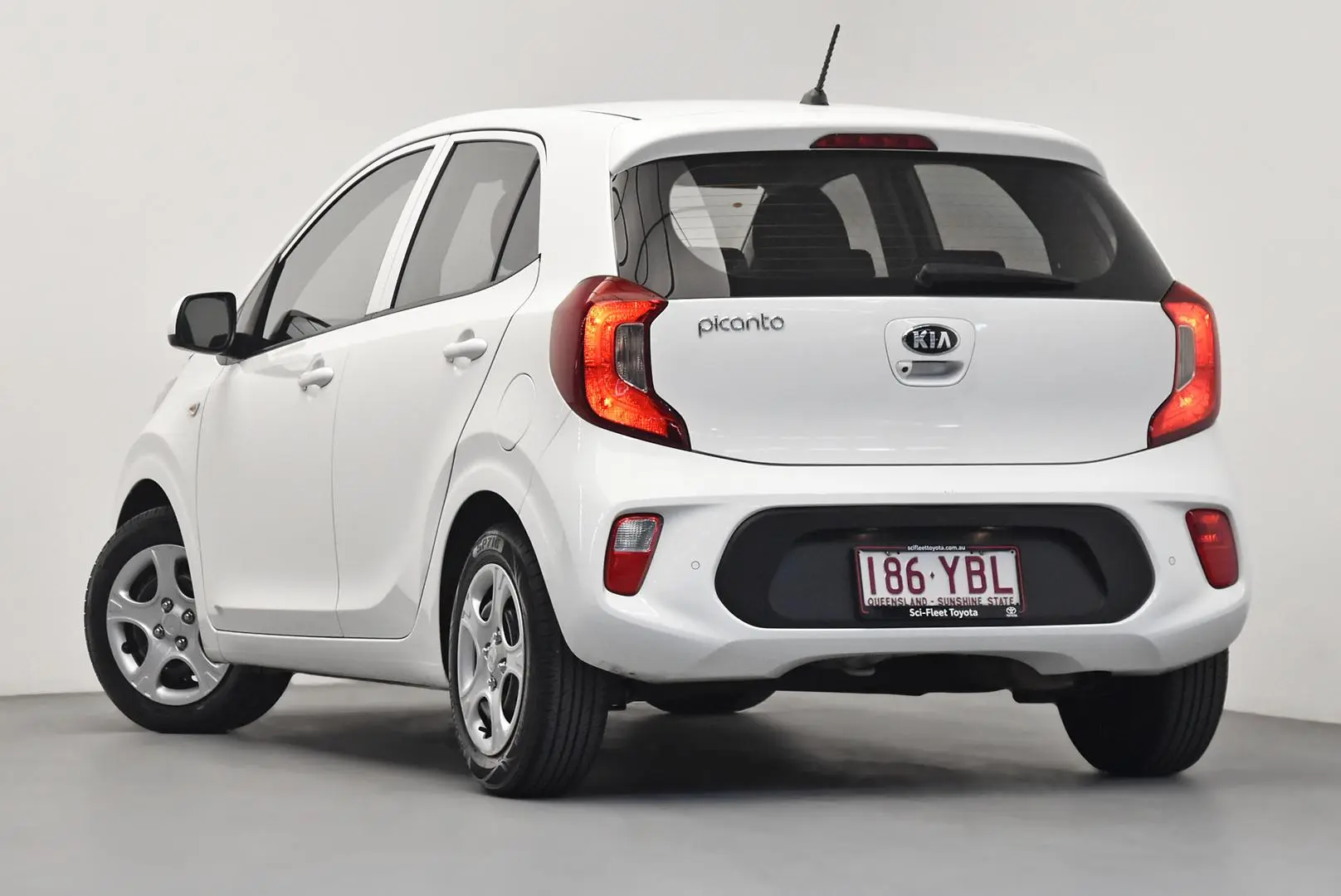 2018 Kia Picanto Gallery Image 5