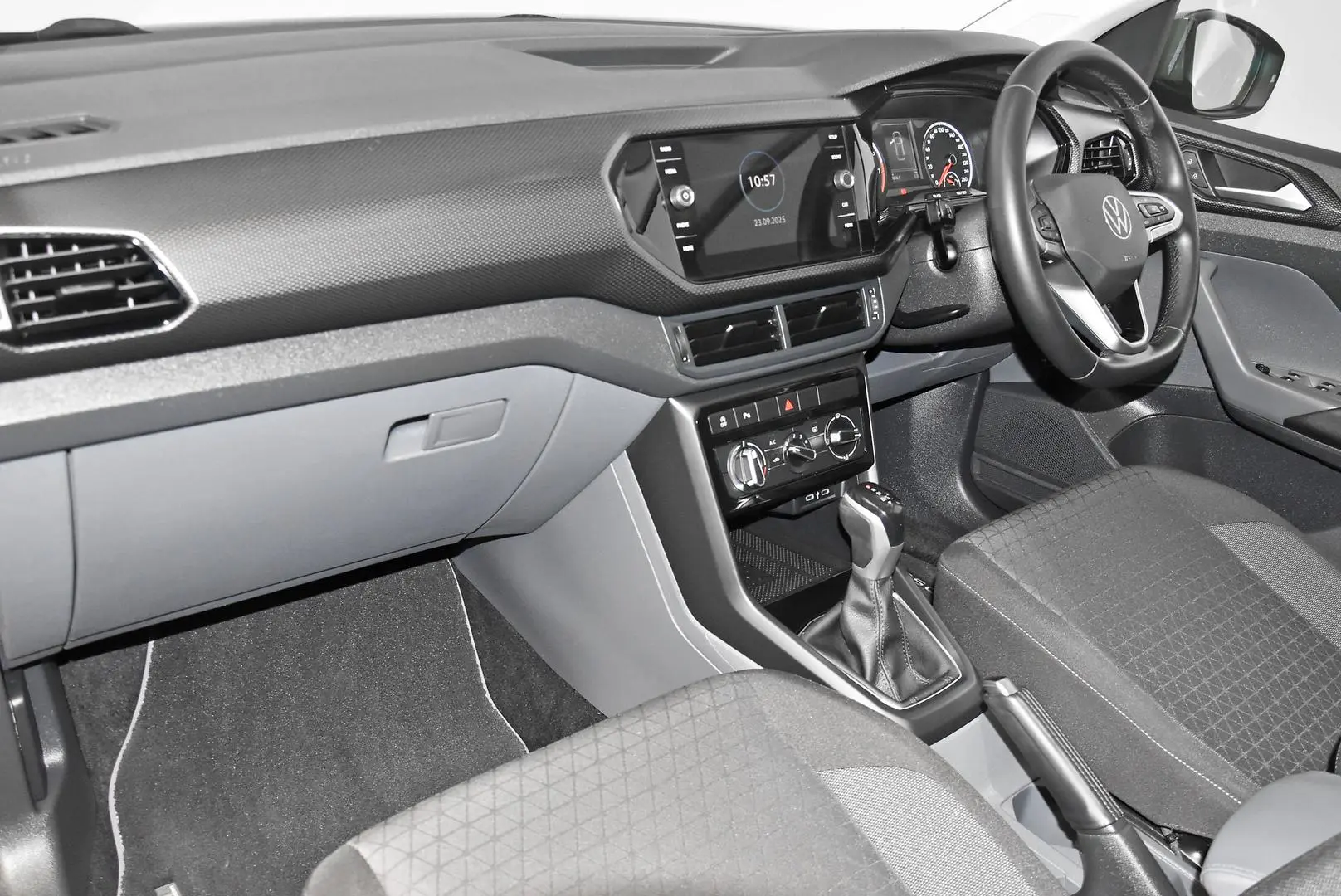 2021 Volkswagen T-Cross Gallery Image 15