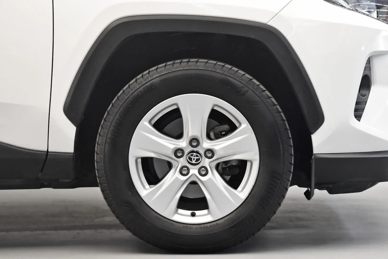 2019 Toyota RAV4 Gallery Image 22