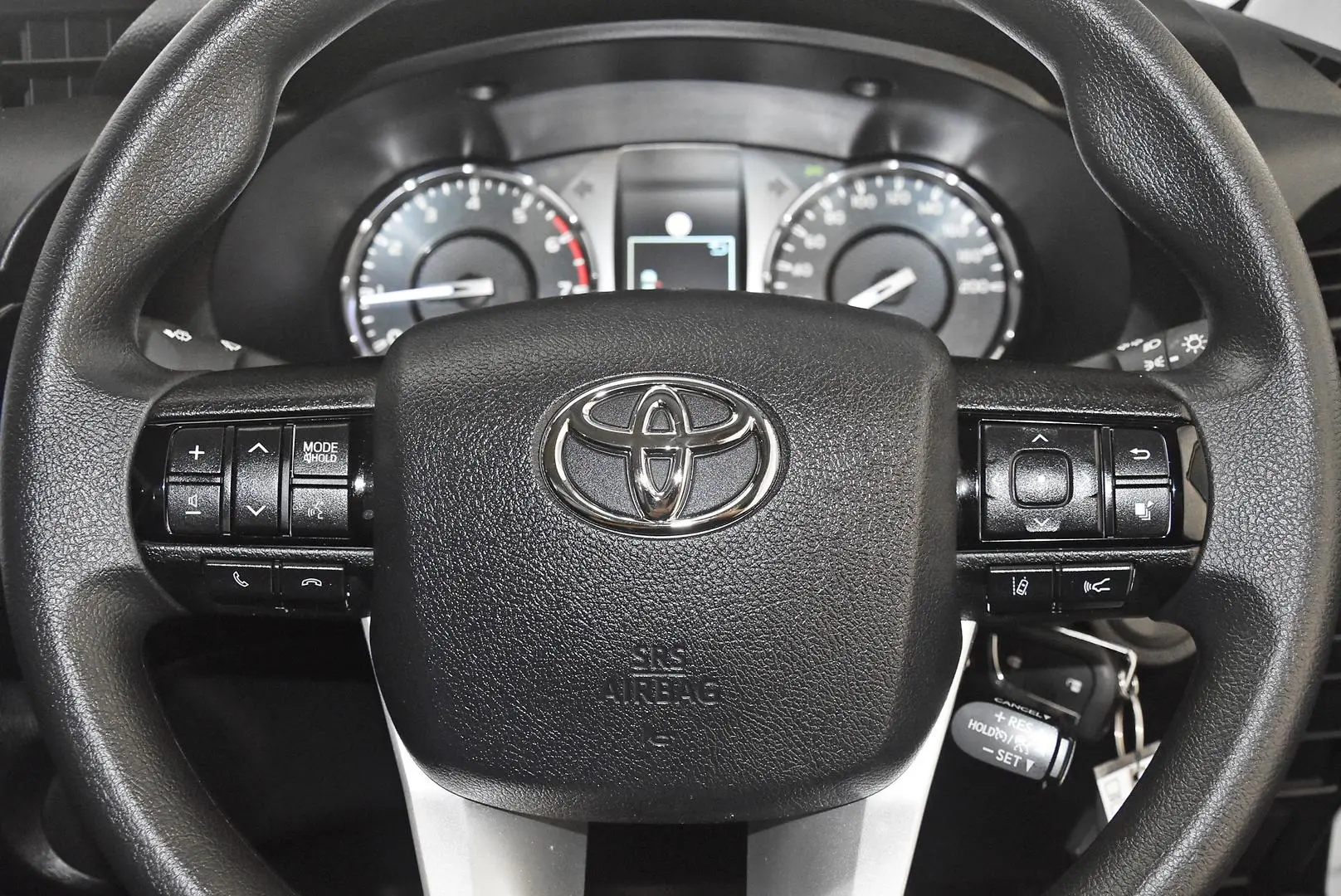 2024 Toyota Hilux Gallery Image 14