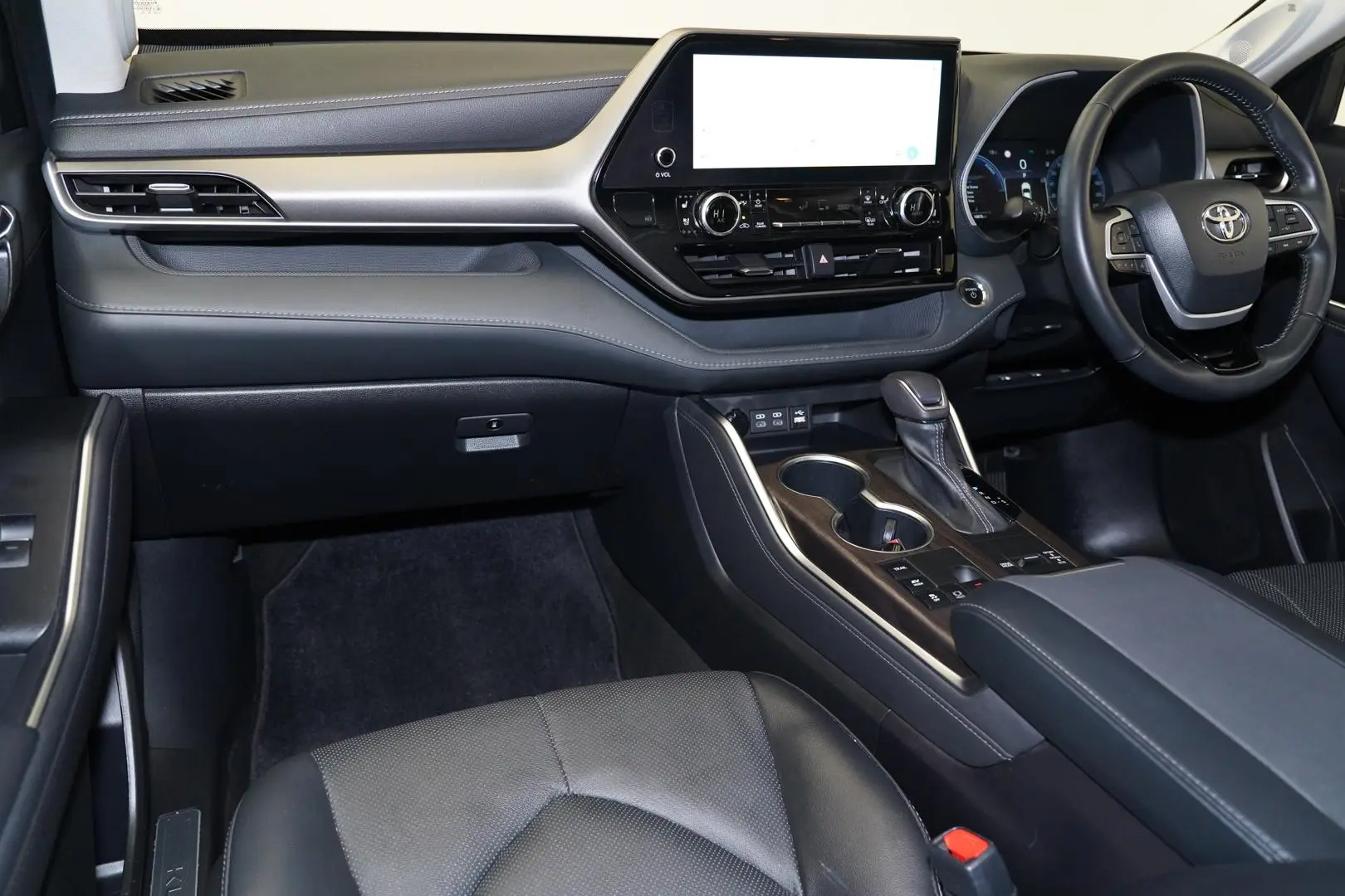 2023 Toyota Kluger Gallery Image 9