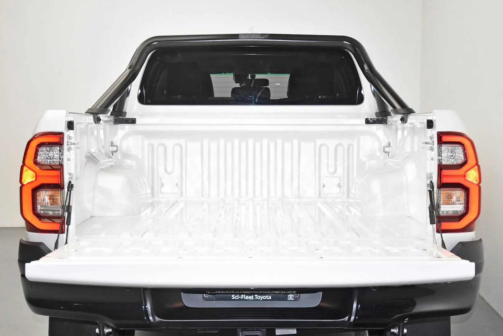 2024 Toyota Hilux Gallery Image 20