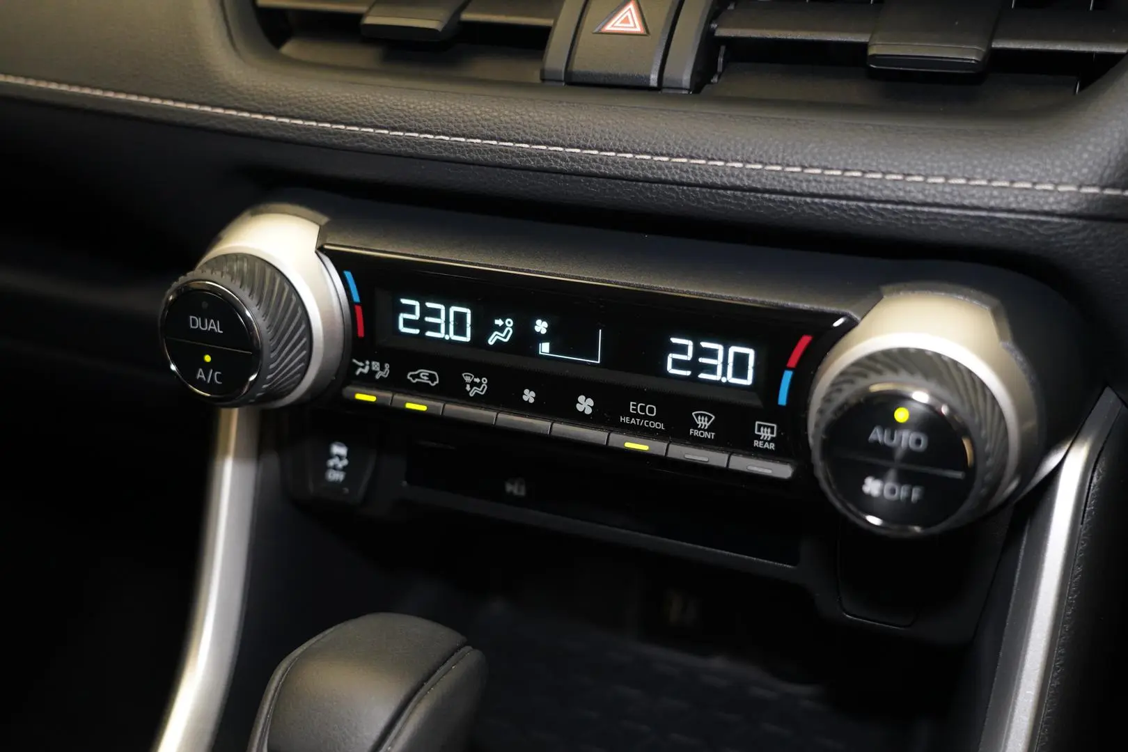 2024 Toyota RAV4 Gallery Image 16