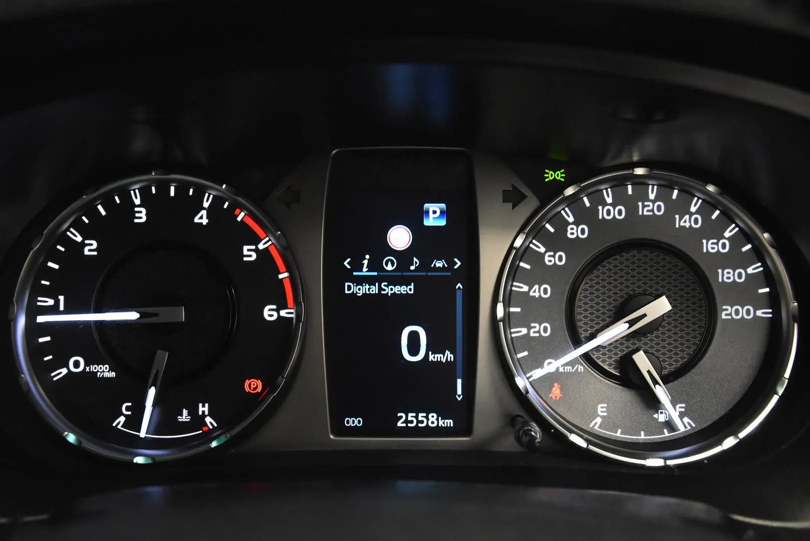 2024 Toyota Hilux Gallery Image 10