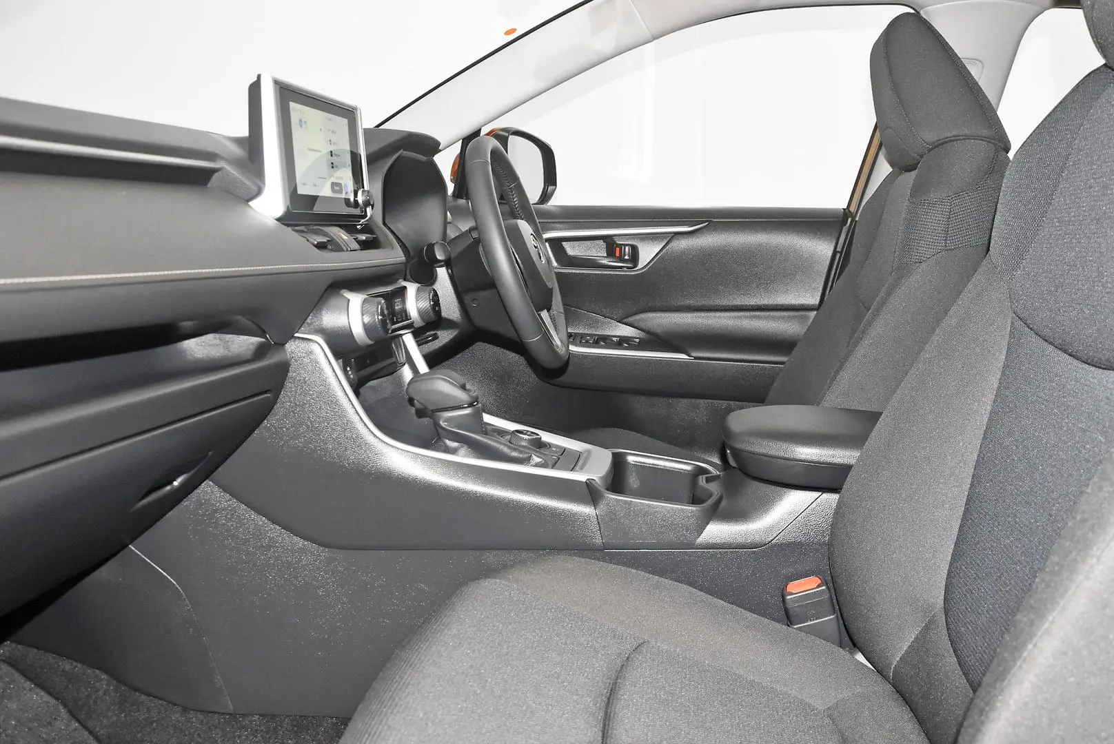 2024 Toyota RAV4 Gallery Image 18