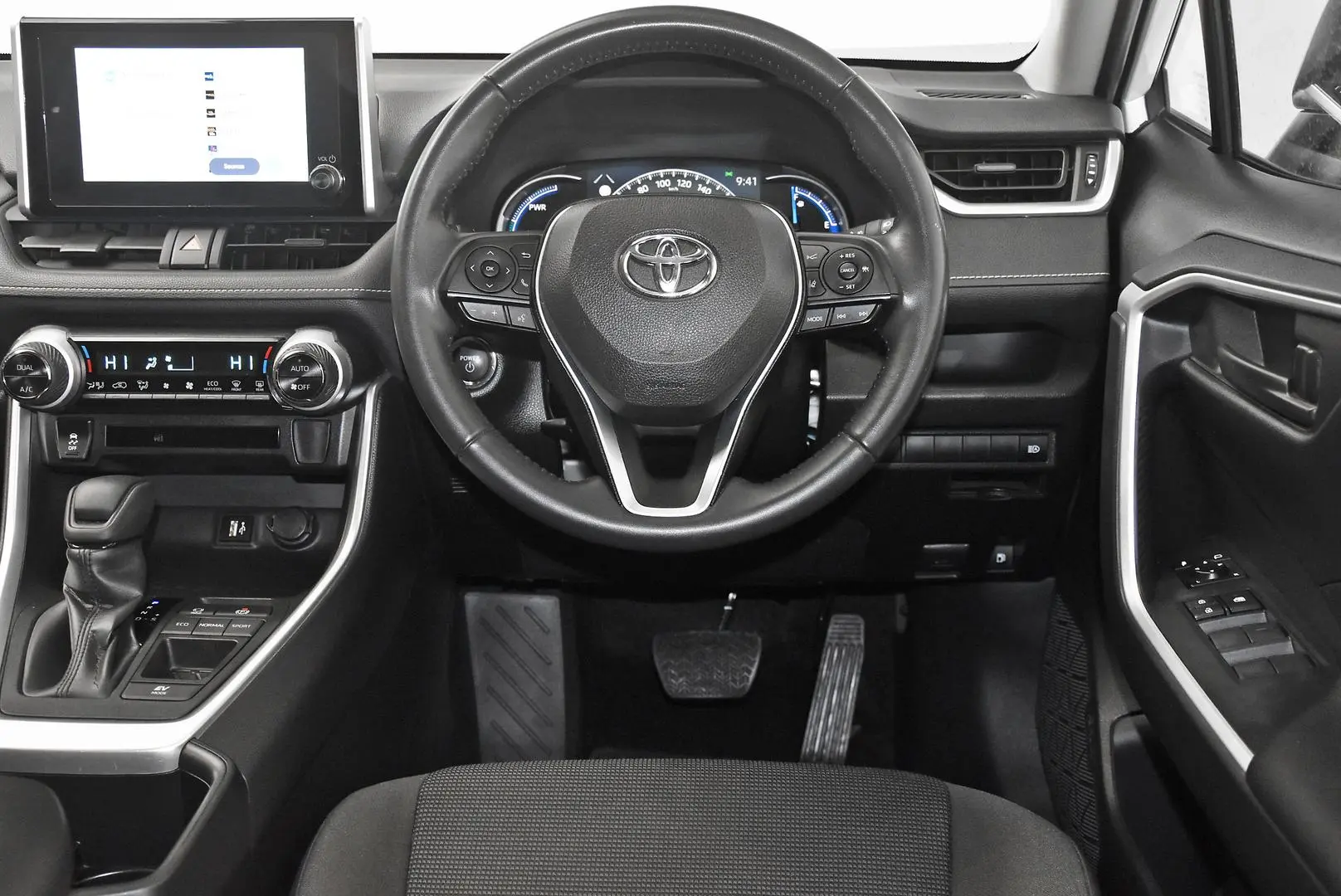 2024 Toyota RAV4 Gallery Image 15