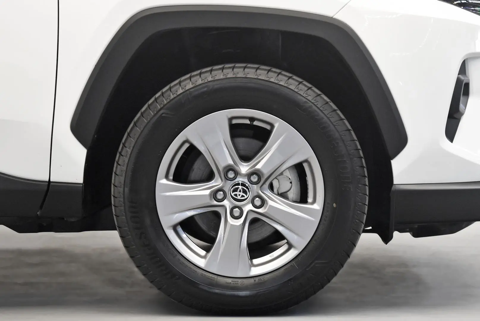 2024 Toyota RAV4 Gallery Image 23