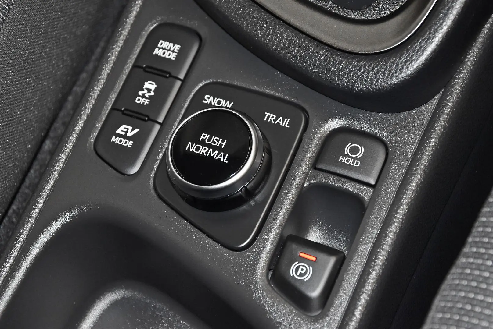 2024 Toyota Yaris Cross Gallery Image 15