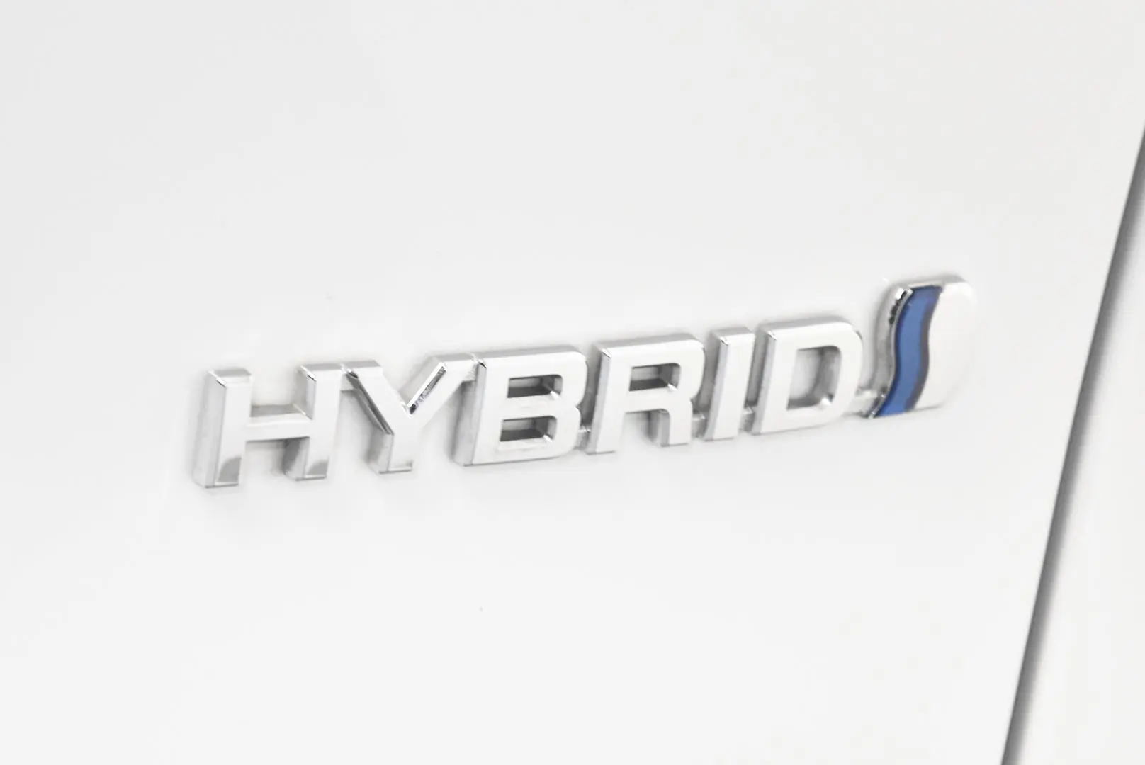 2024 Toyota RAV4 Gallery Image 8