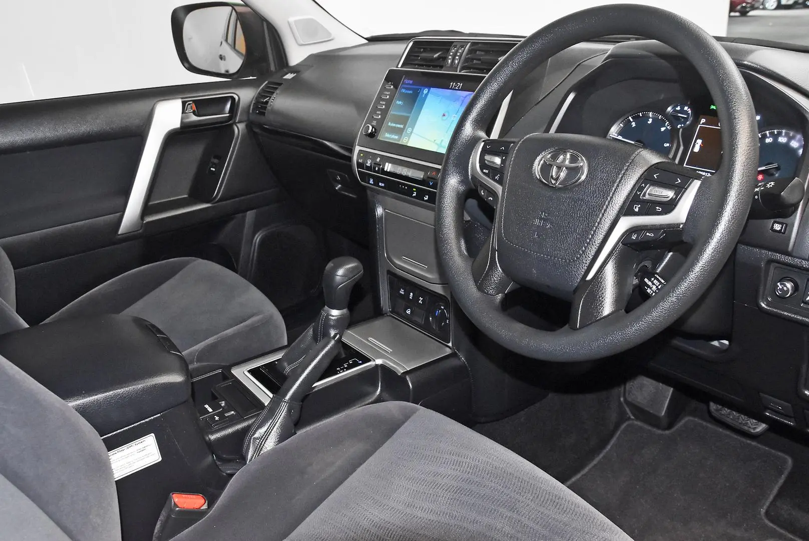 2021 Toyota Landcruiser Prado Gallery Image 7