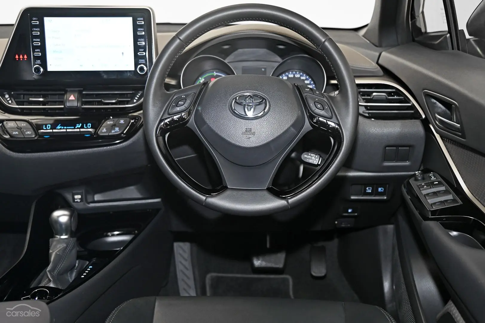 2023 Toyota C-HR Image 15