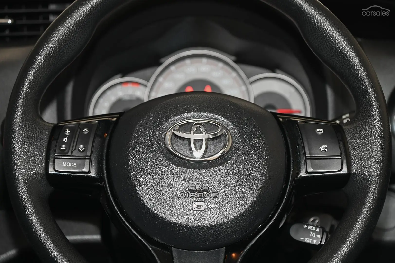 2019 Toyota Yaris Image 15