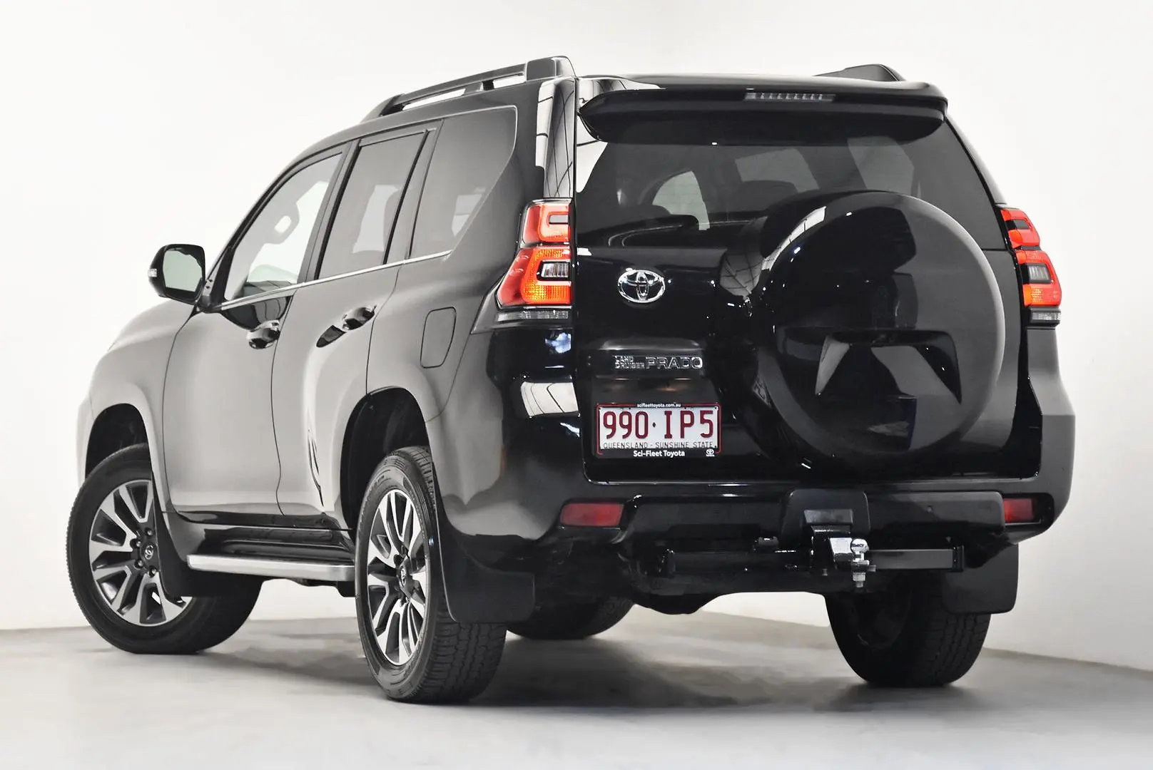 2023 Toyota Landcruiser Prado Gallery Image 5