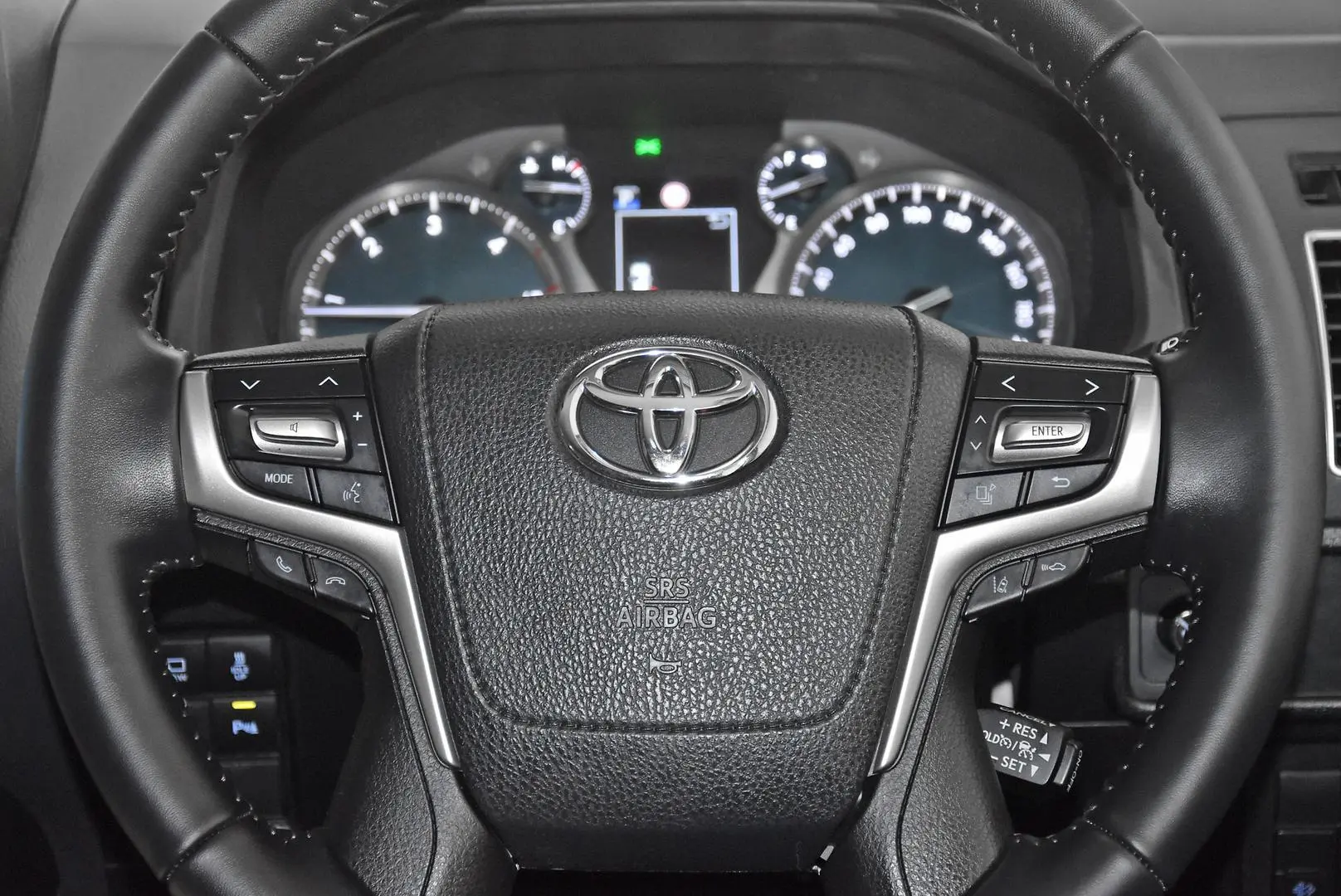 2020 Toyota Landcruiser Prado Gallery Image 15