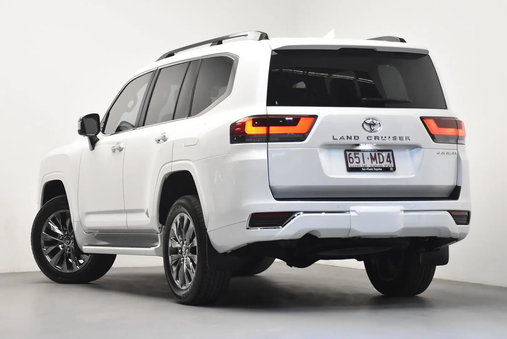 2024 Toyota Landcruiser Gallery Image 5